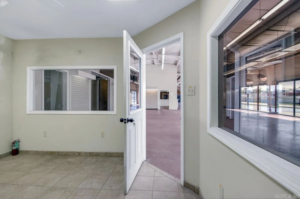 Property at 15522 W South st - Image 16