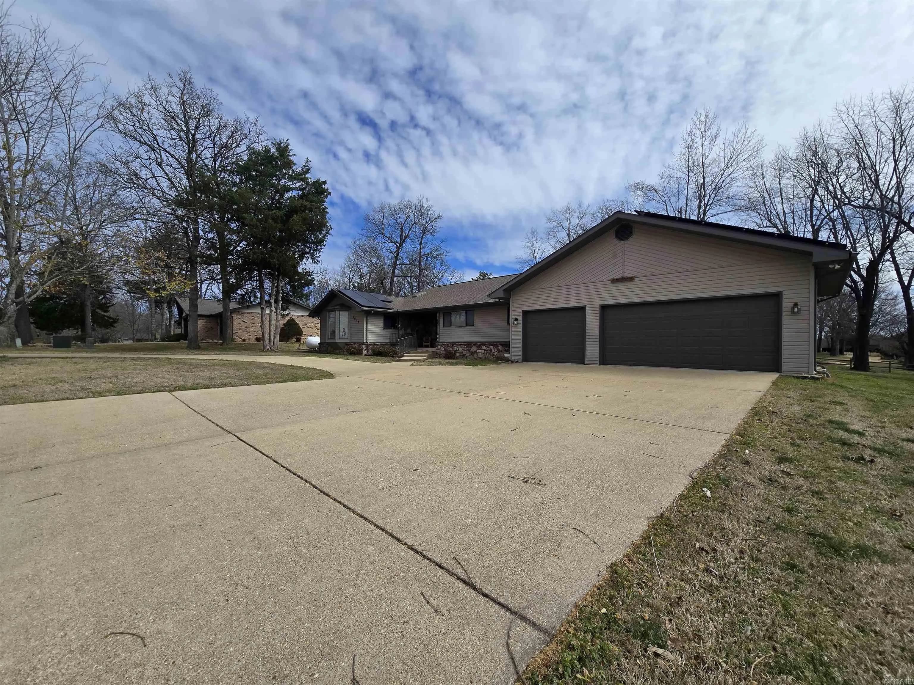 Property at 1819  Fairway - Image 41