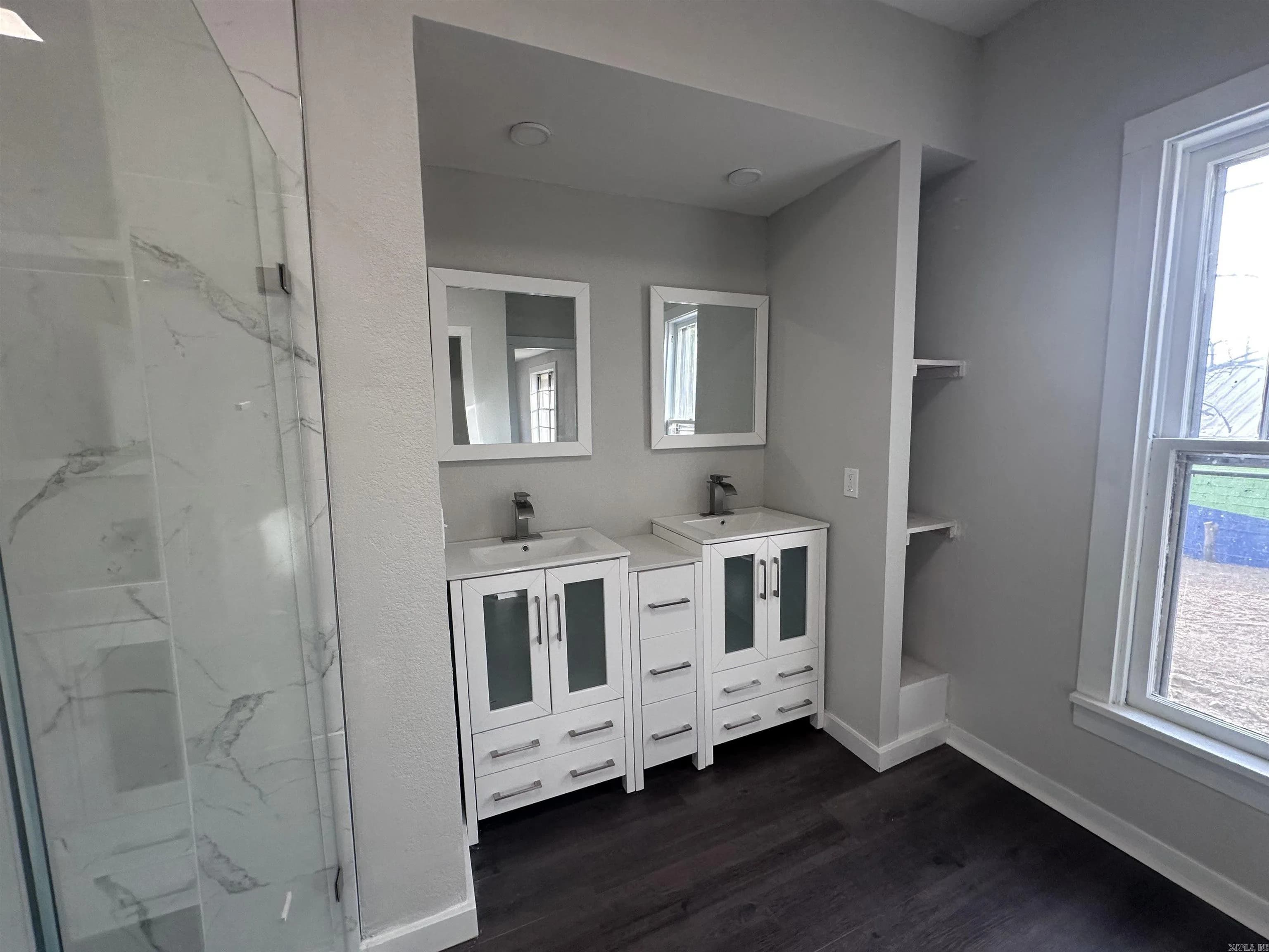 Property at 706 W Main - Image 10