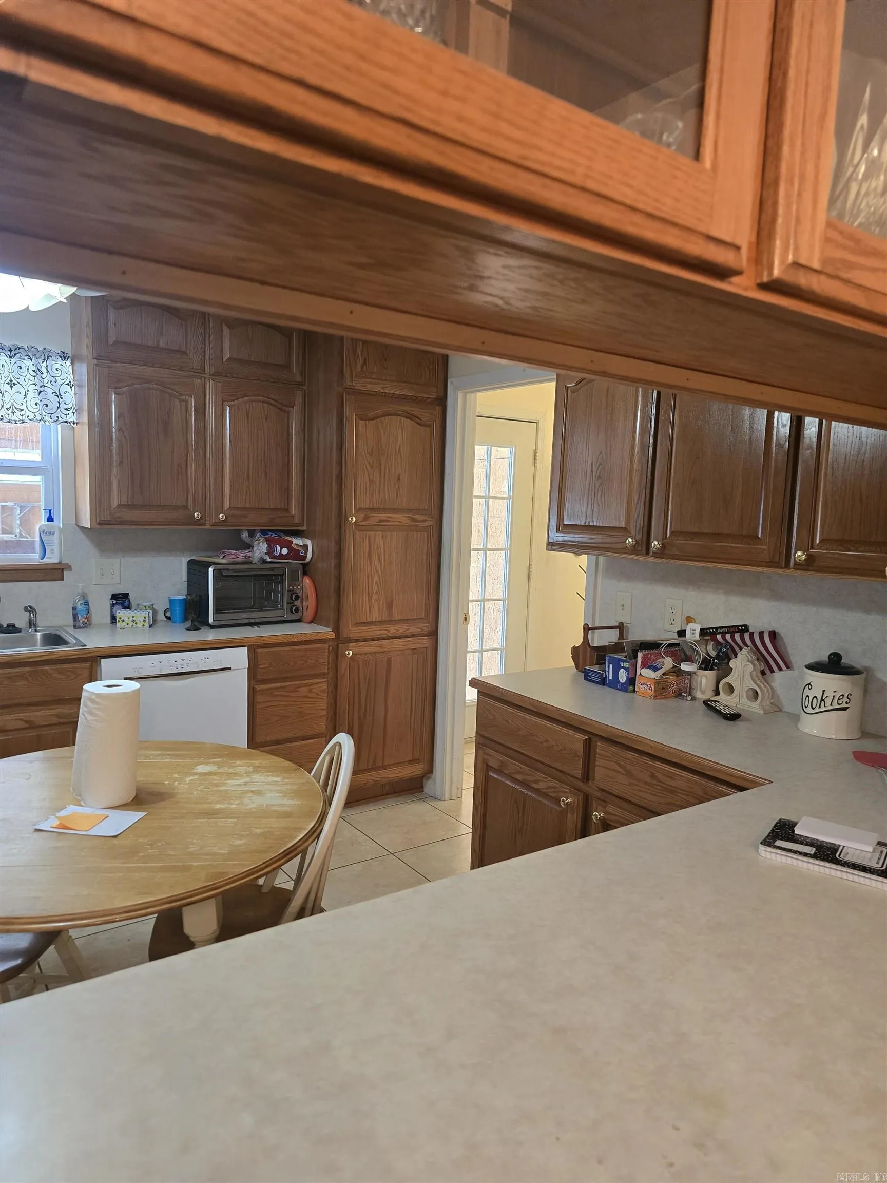 Property at 831 N Beech - Image 13