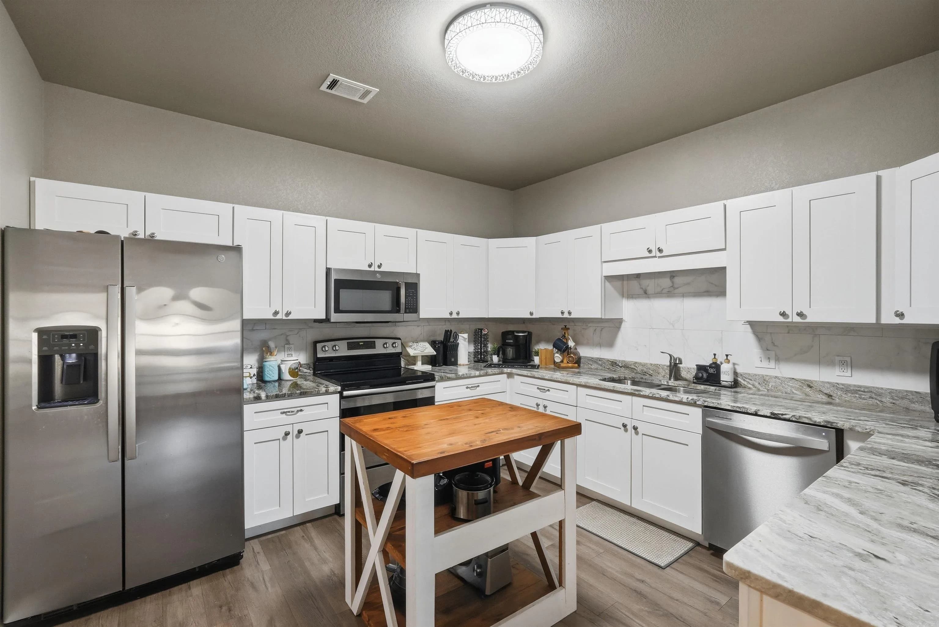 Property at 59  Trina - Image 11