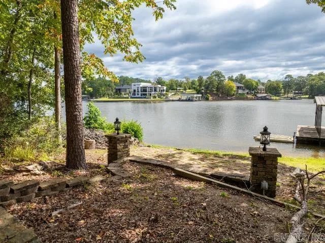 Property at 112  Silverwood - Image 11