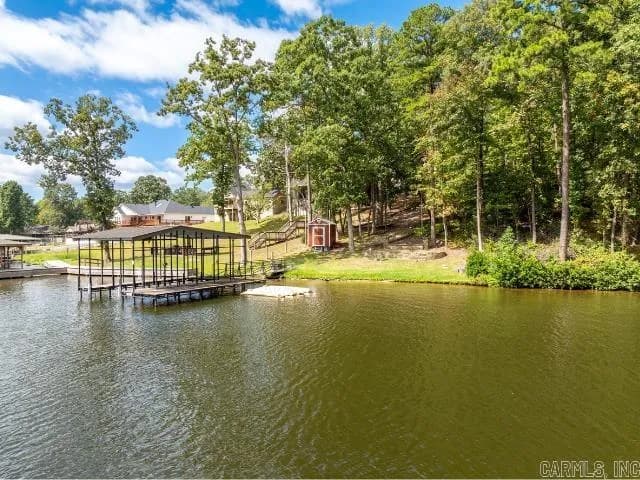 Property at 112  Silverwood - Image 8