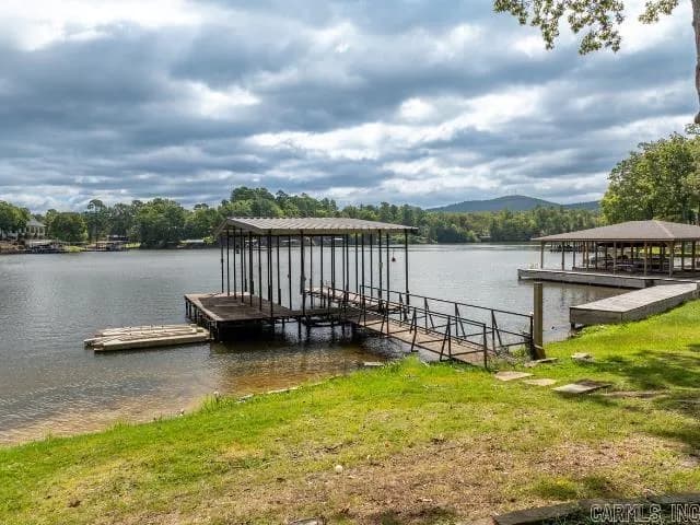 Property at 112  Silverwood - Image 13