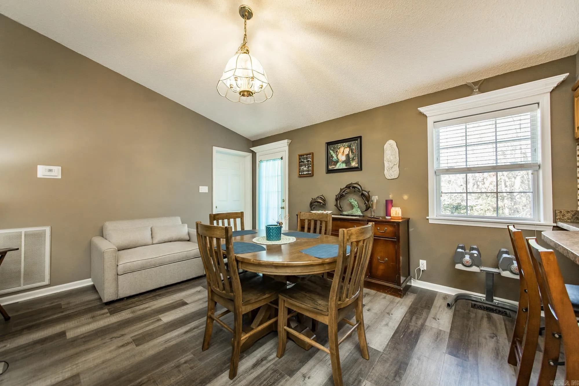 Property at 4  Miranda - Image 20