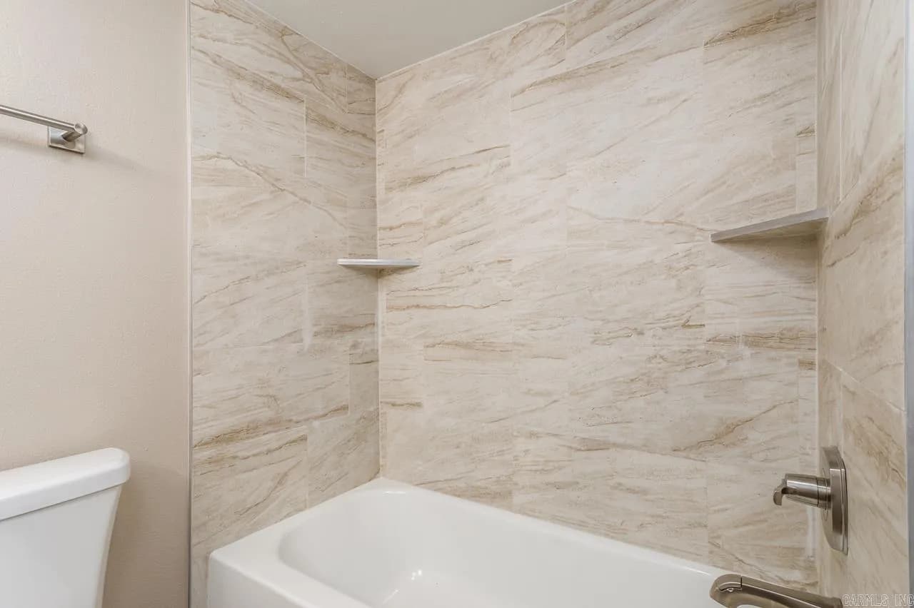 Property at 111  Oyster bay overlook - Image 13