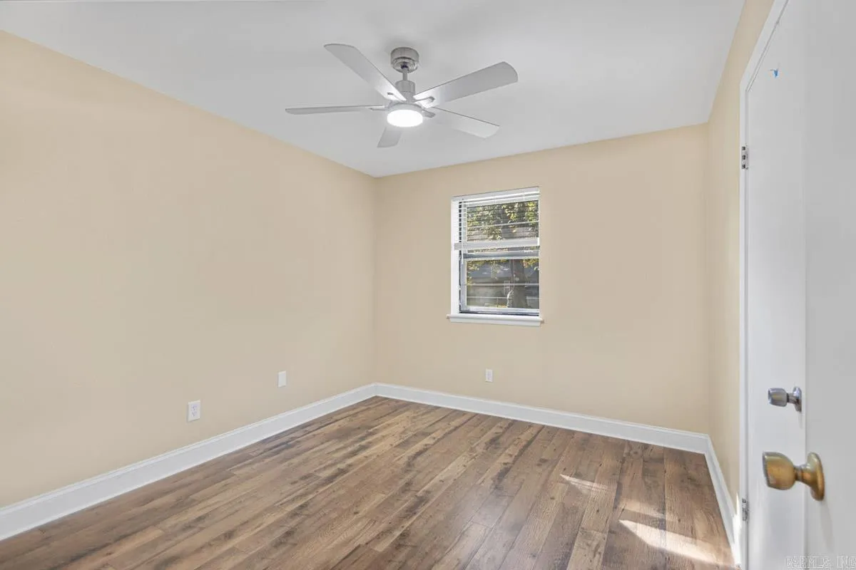 Property at 64  St. john - Image 13