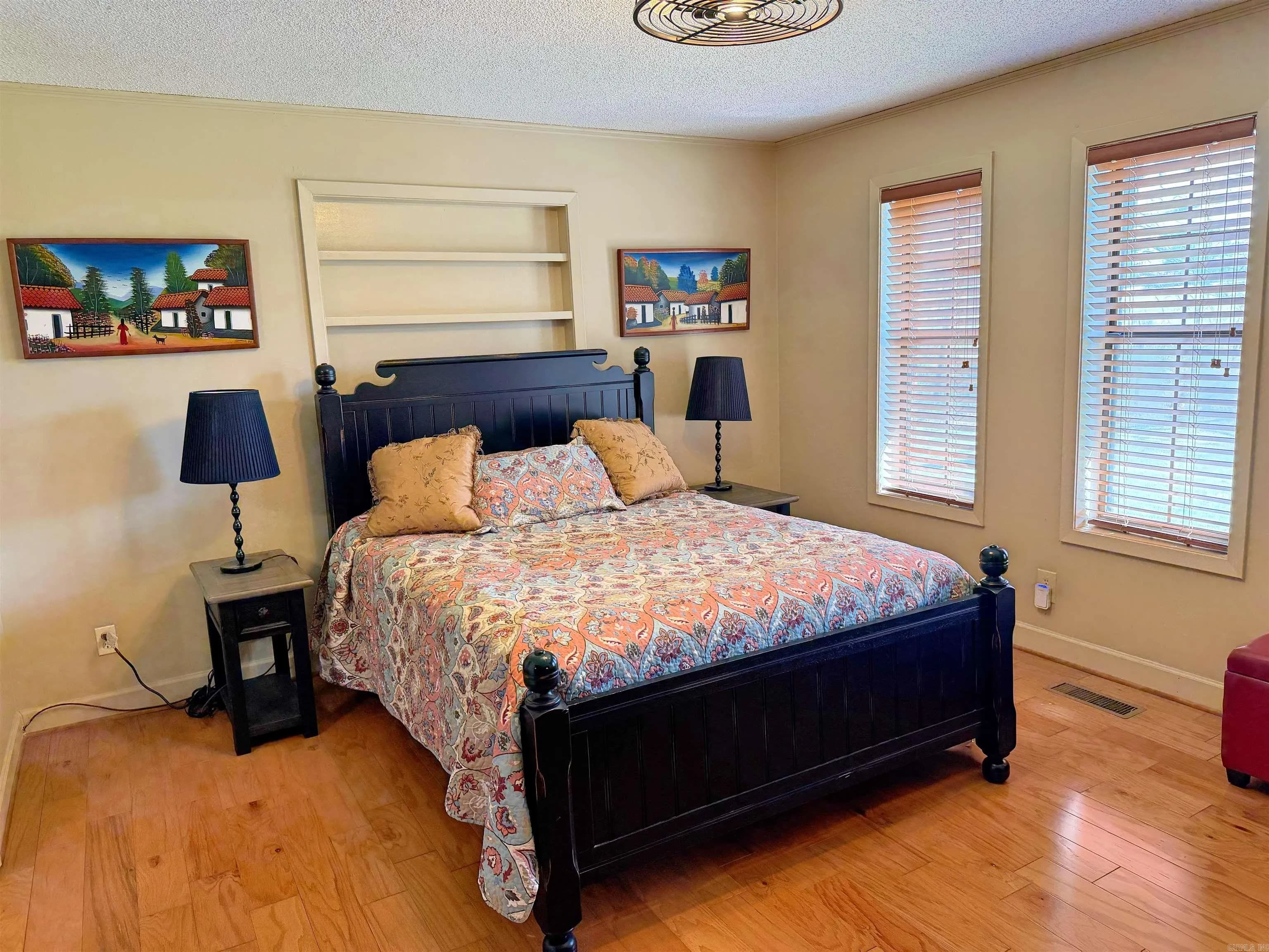 Property at 812  Pitard - Image 26
