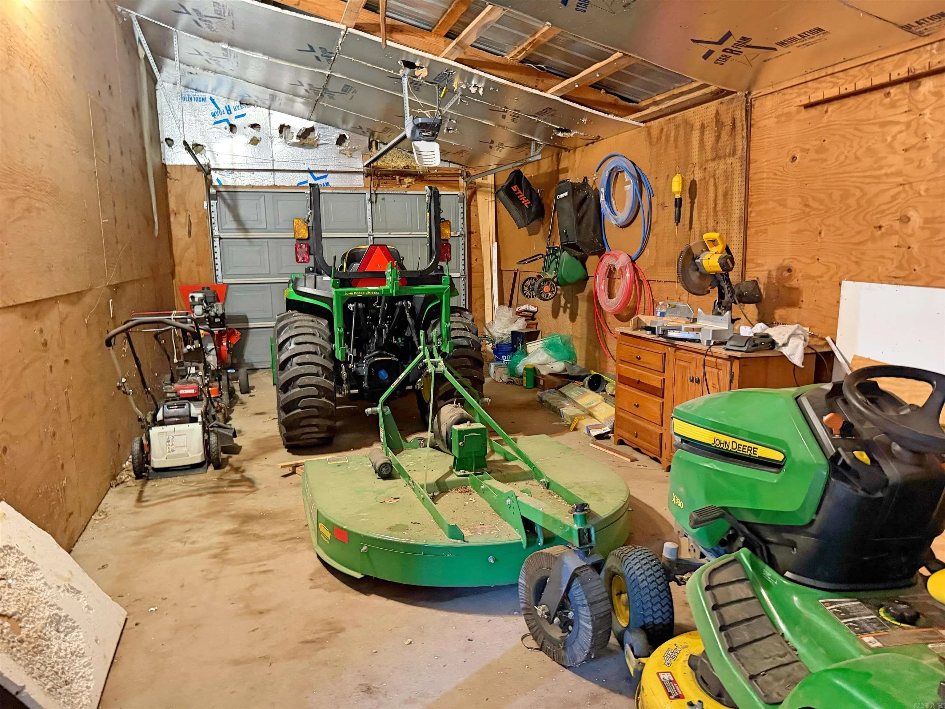 Property at 812  Pitard - Image 36