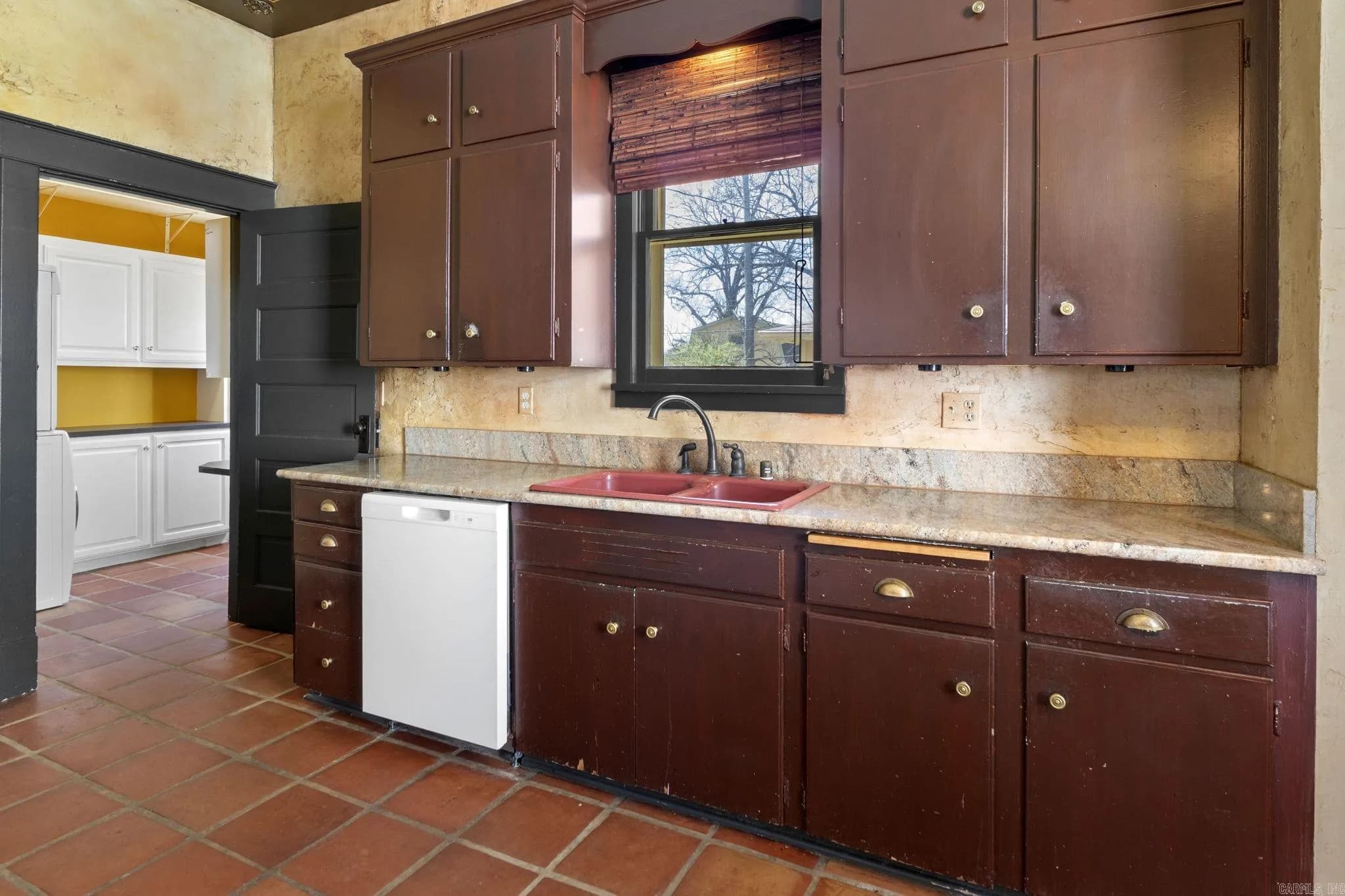 Property at 138  Booker - Image 15