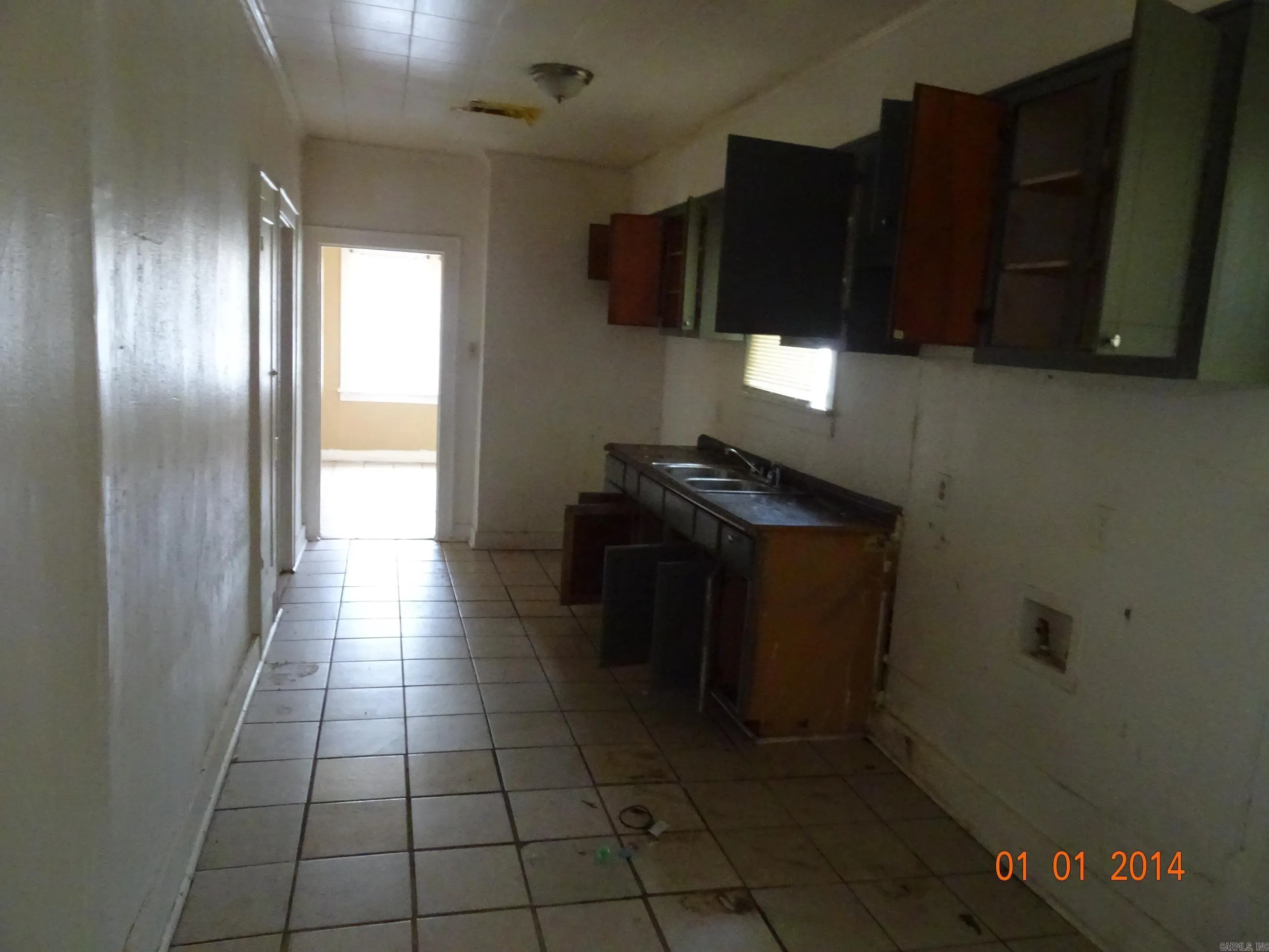Property at 1815  Thayer - Image 8