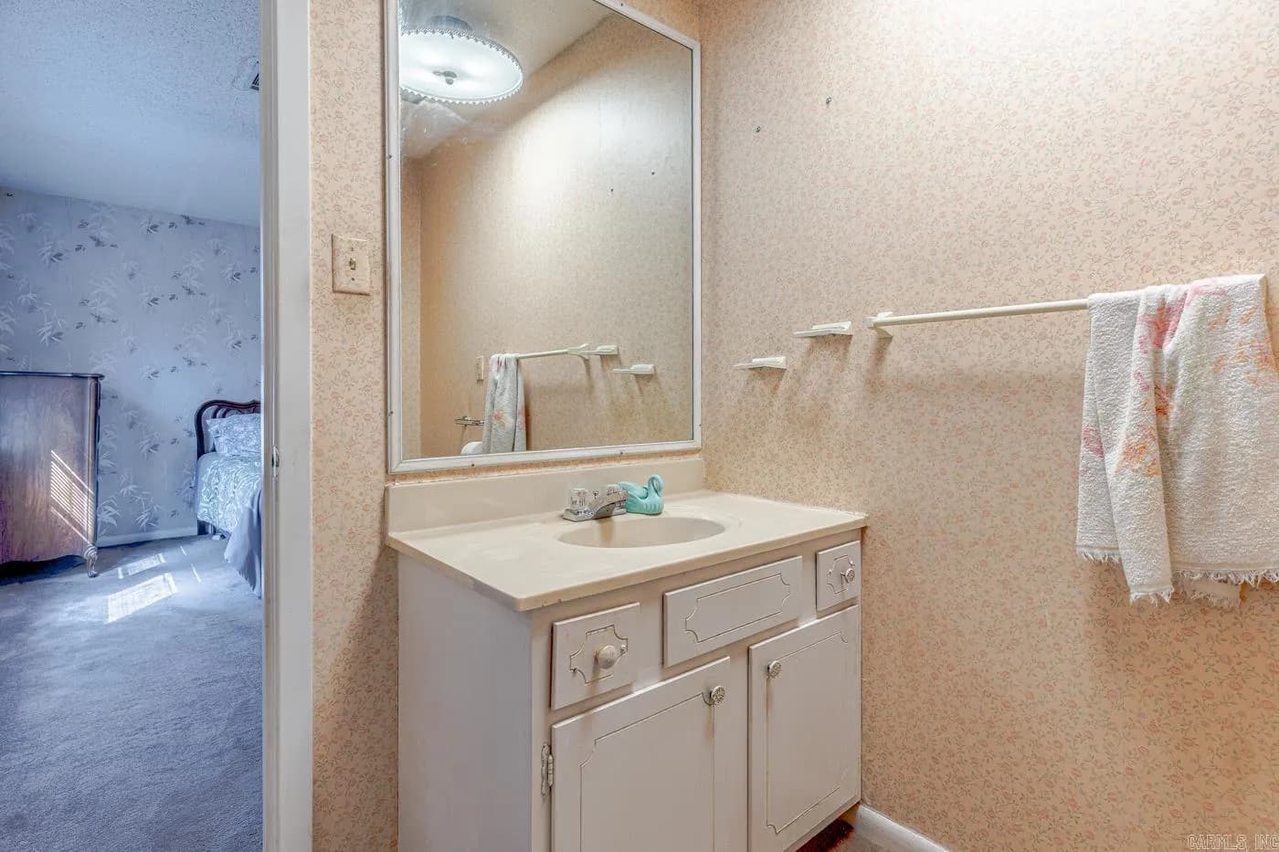 Property at 1505  Country manor - Image 23