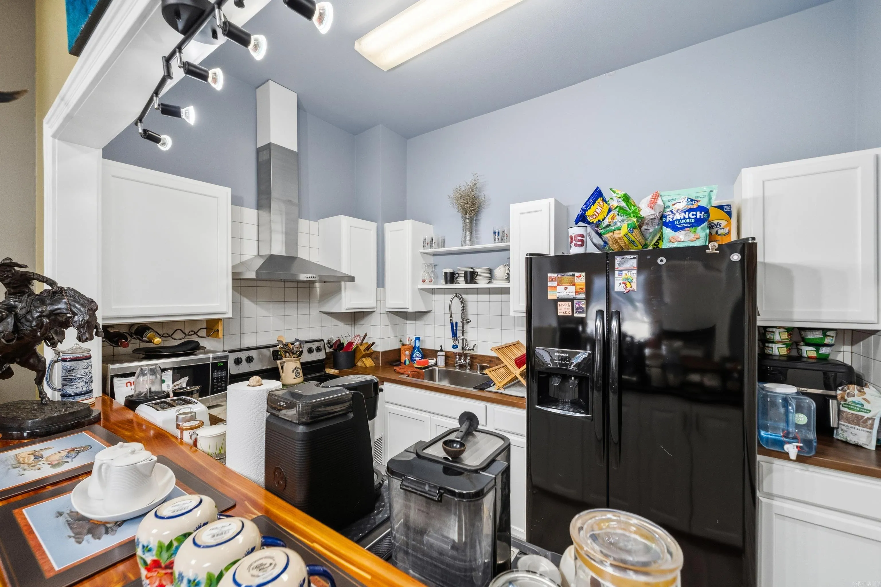 Property at 120-124  Hill - Image 11