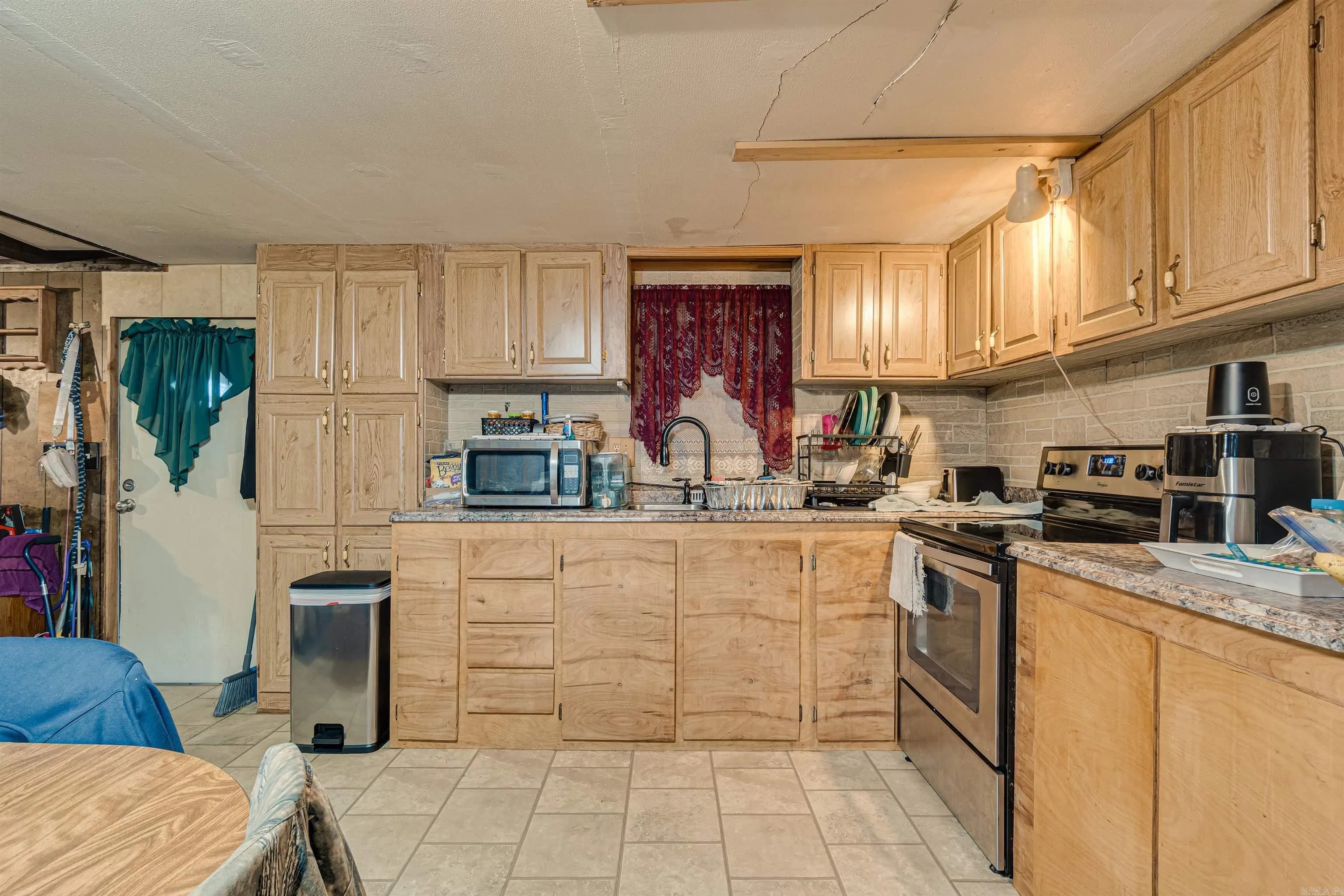 Property at 24  Barker rd - Image 5