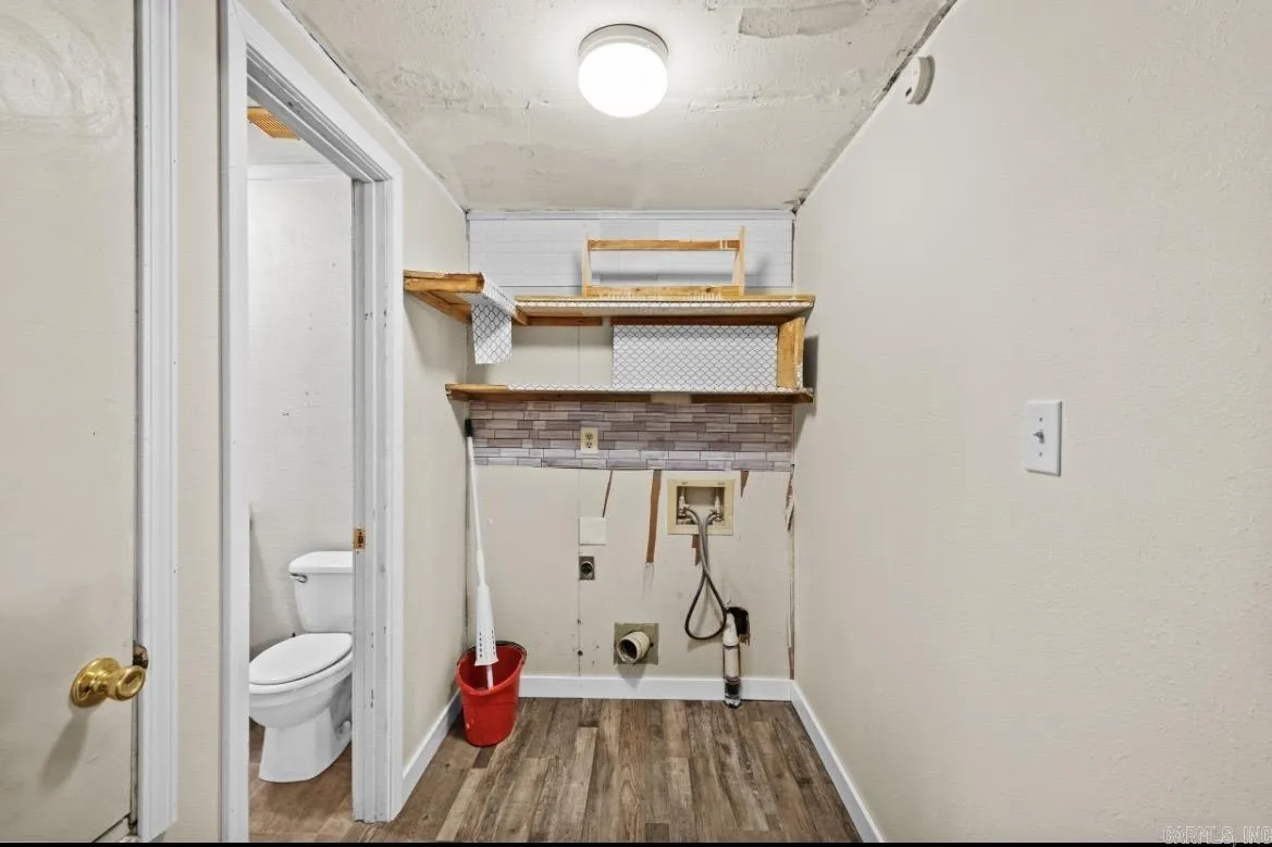 Property at 495  Hwy 365 - Image 18