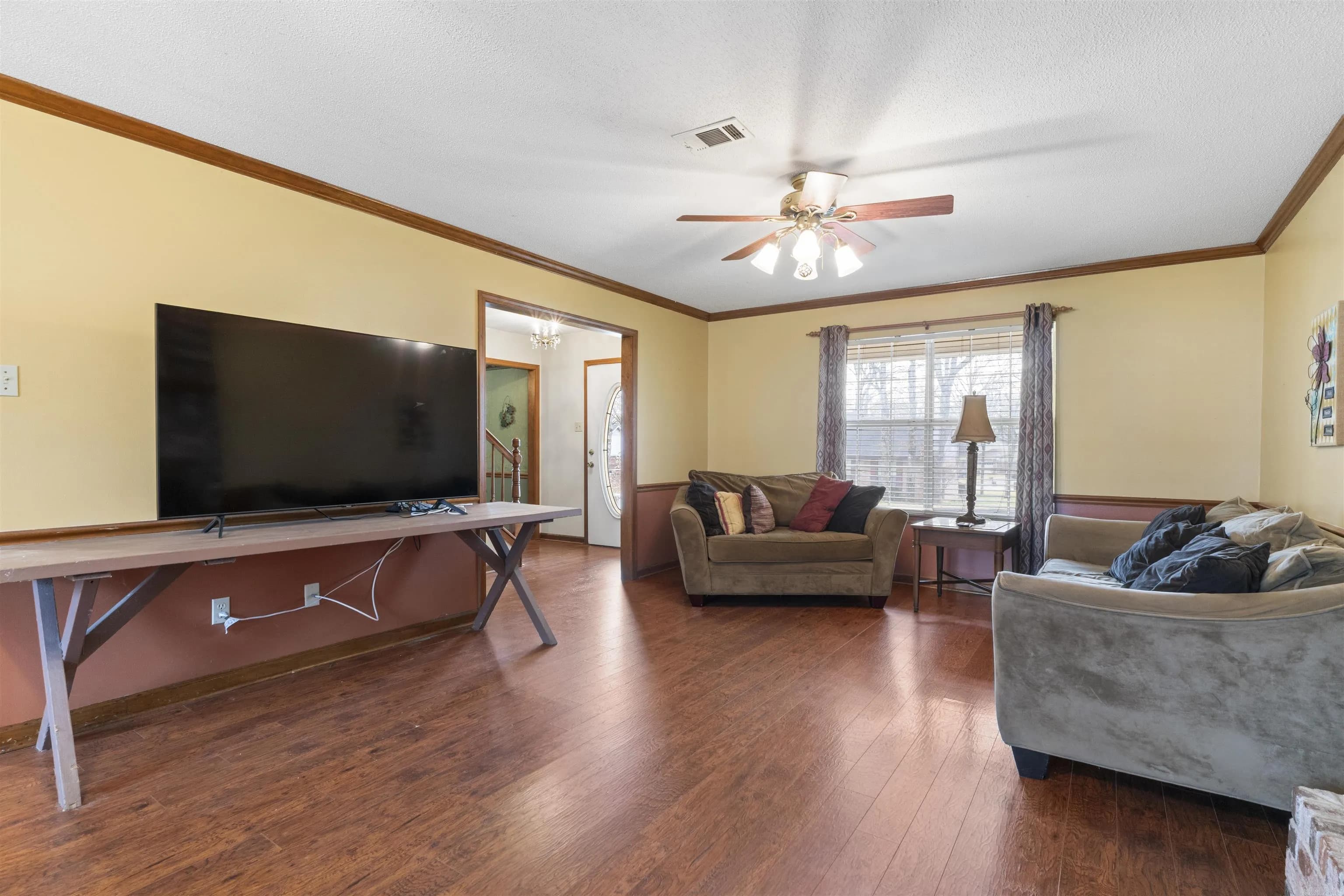 Property at 2409  Ozark - Image 10