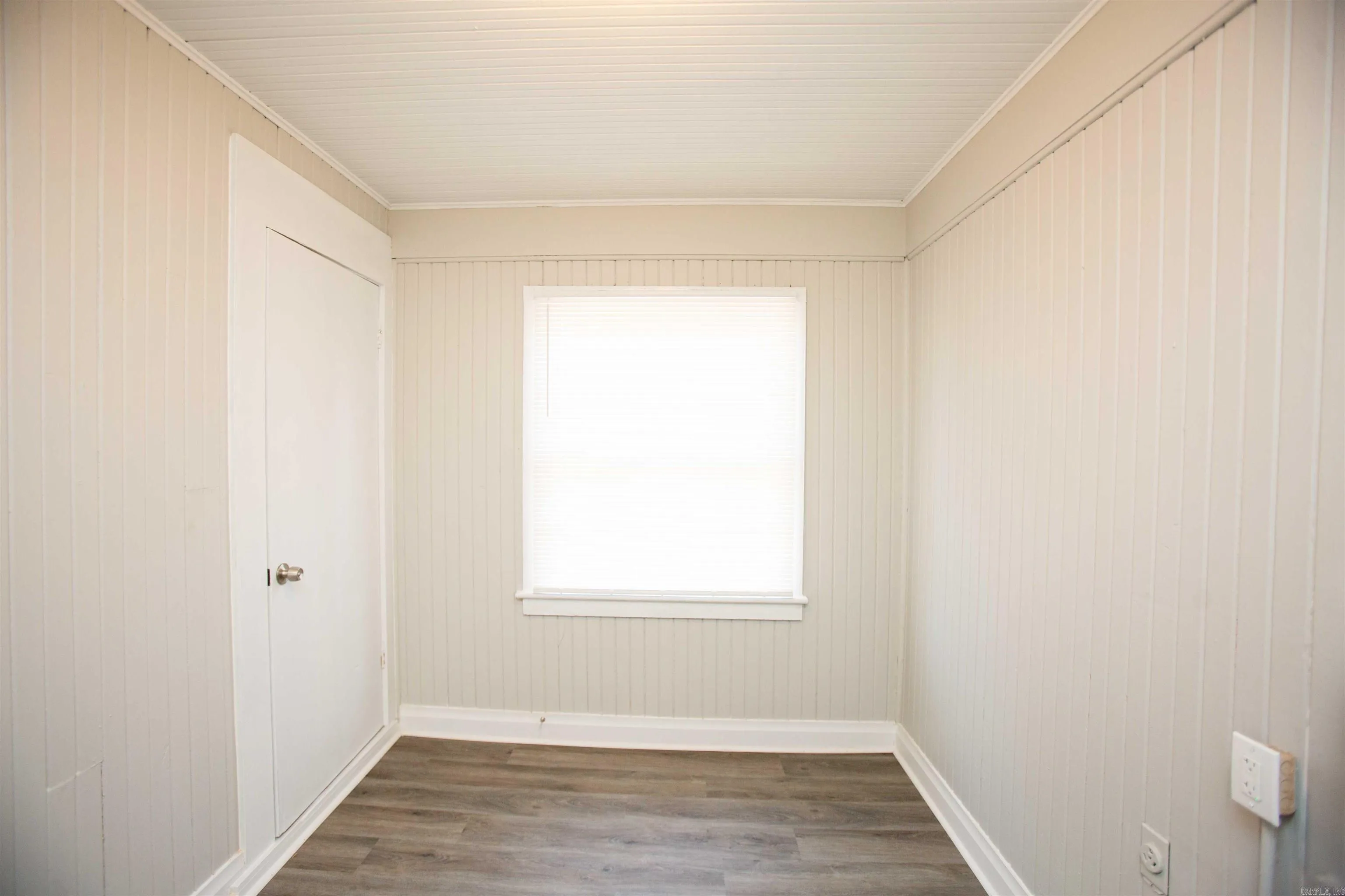 Property at 2309 S Tyler - Image 16