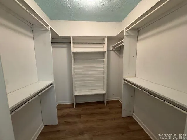 Property at 102  Meadowview - Image 18