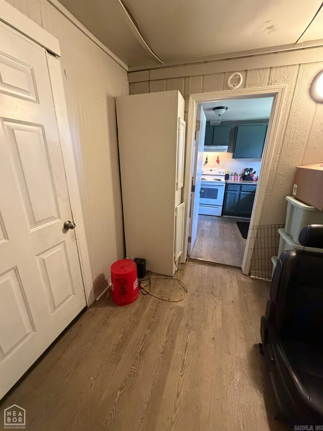 Property at 300 B E Matthews - Image 7