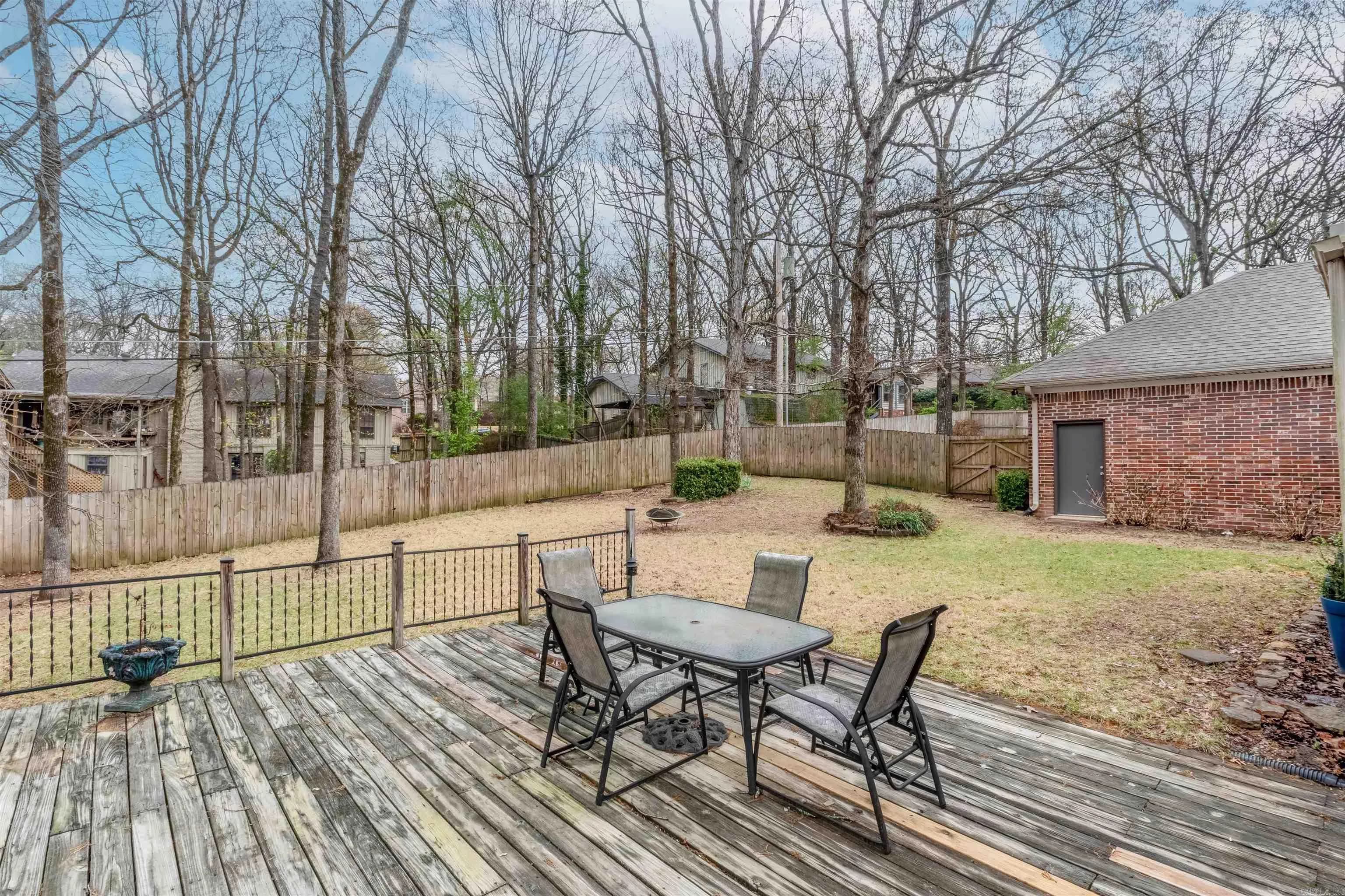 Property at 515  Shady valley - Image 44