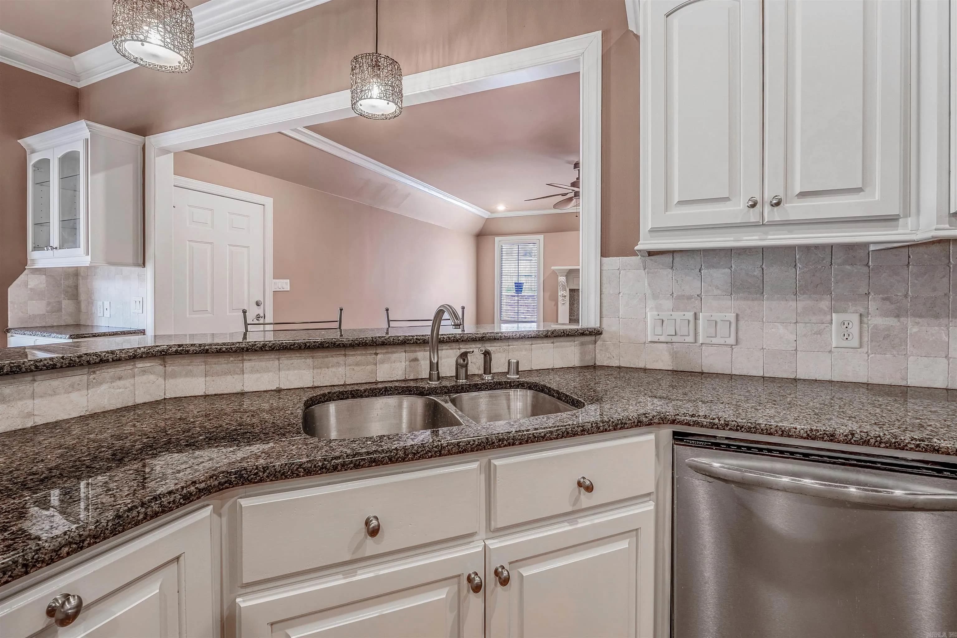 Property at 515  Shady valley - Image 14