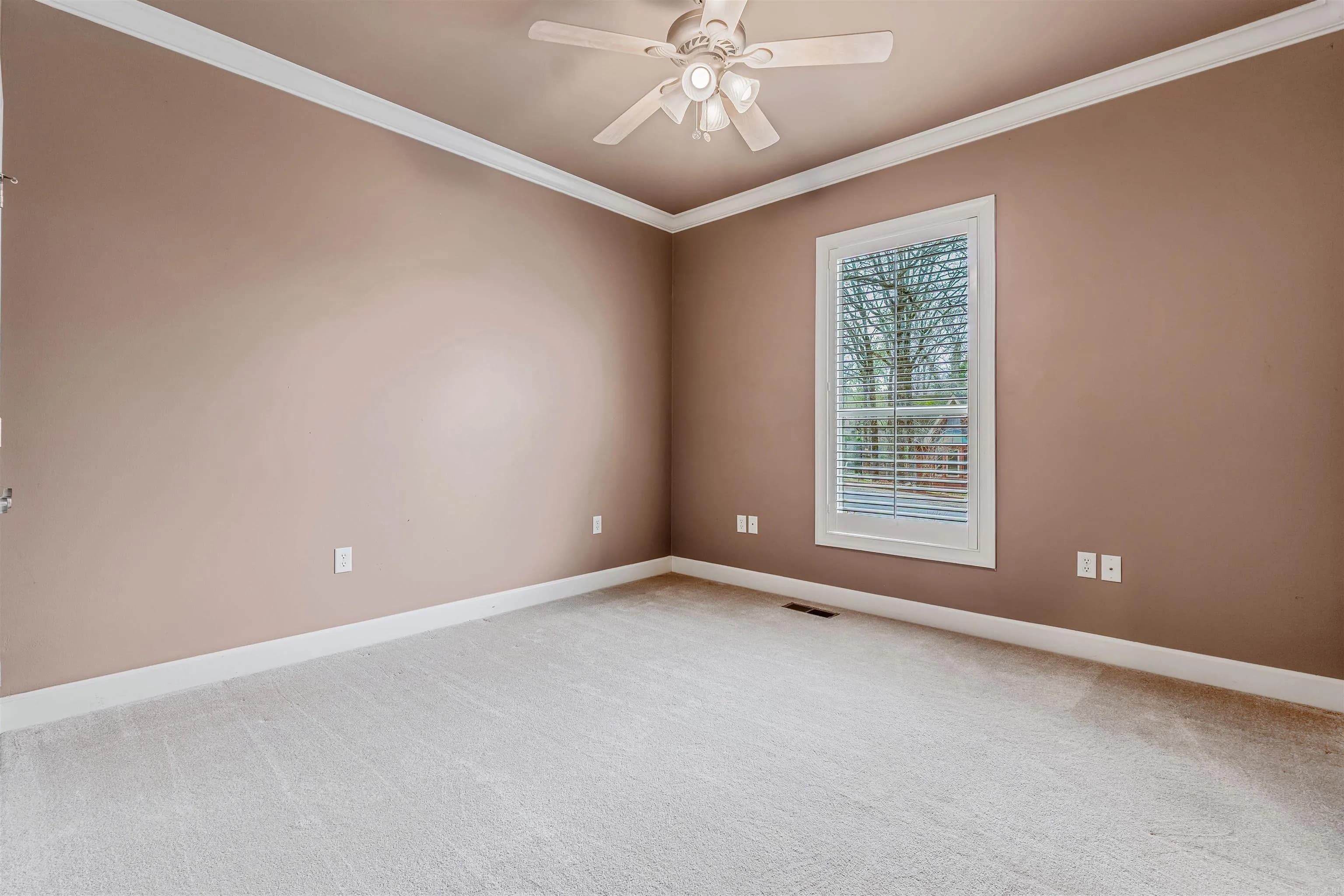 Property at 515  Shady valley - Image 40