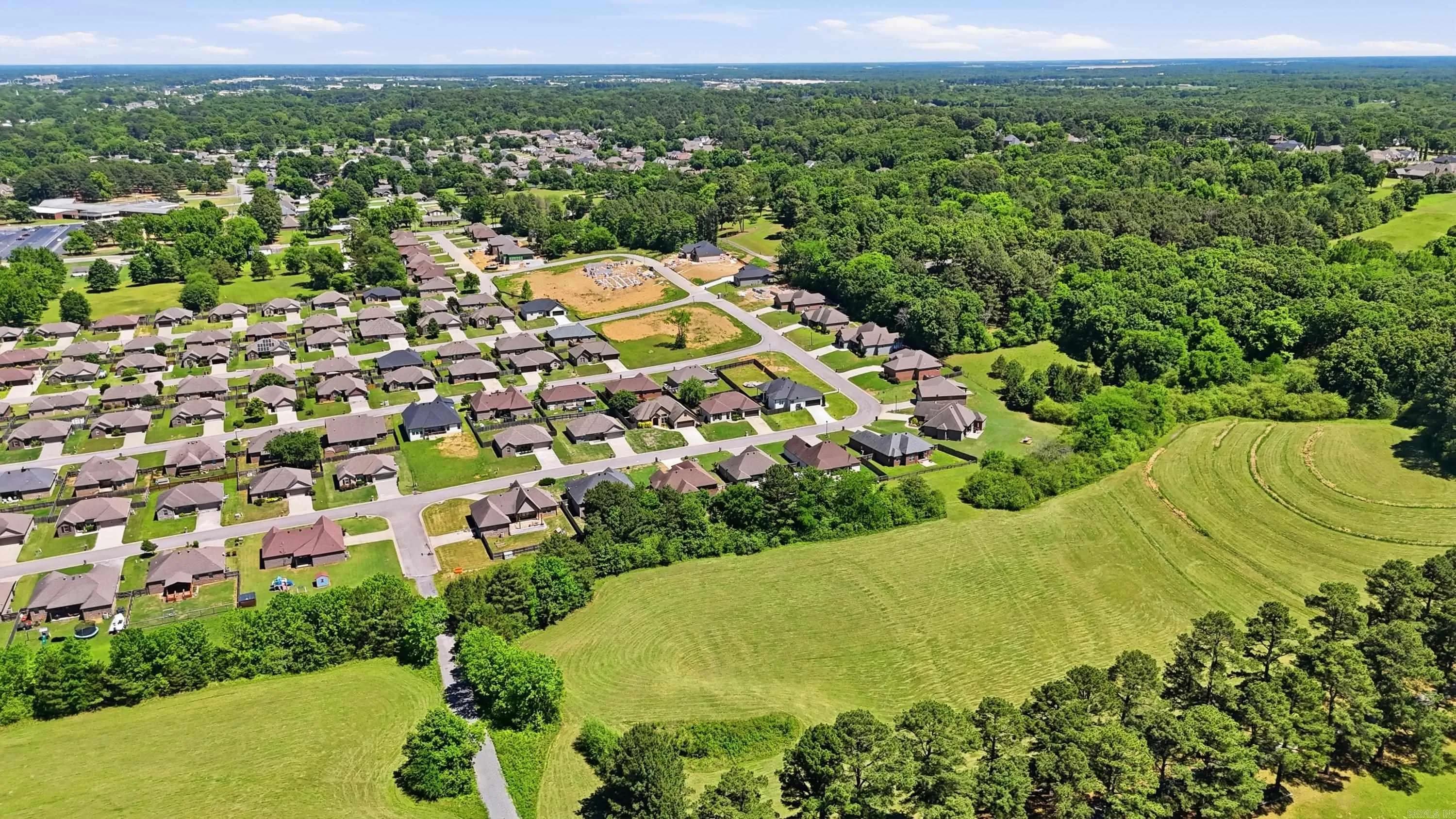 Property at 803  Adamson dr - Image 37