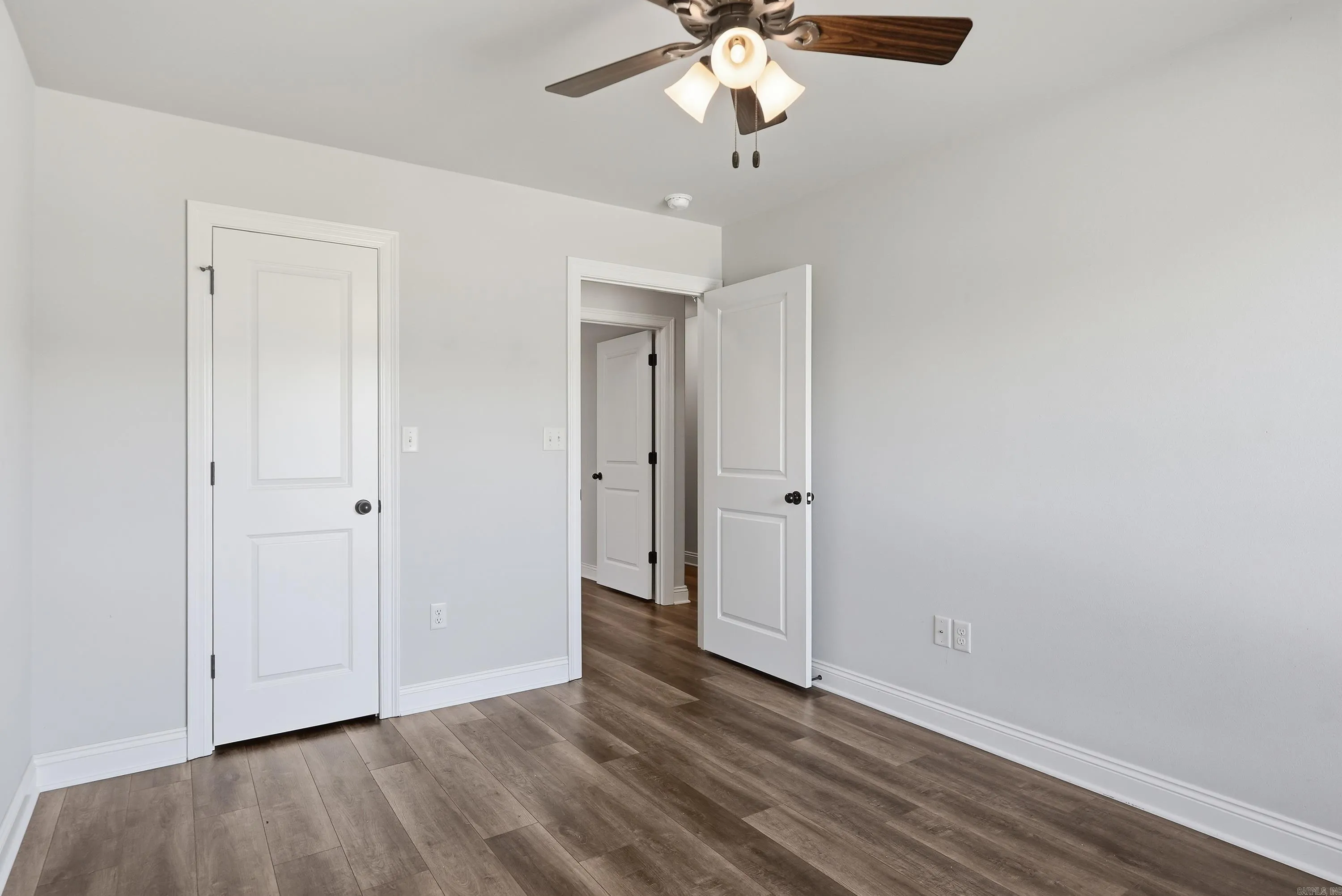 Property at 803  Adamson dr - Image 27