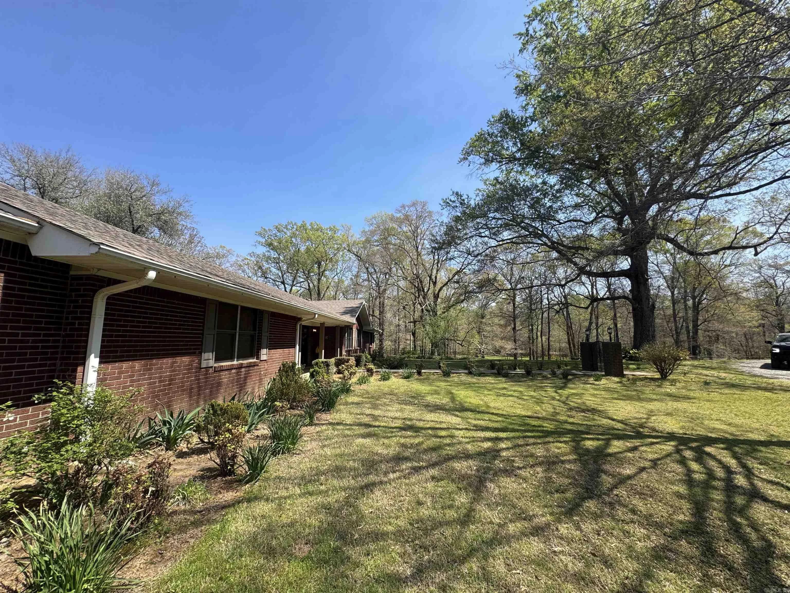 Property at 721 W George pike ln - Image 28