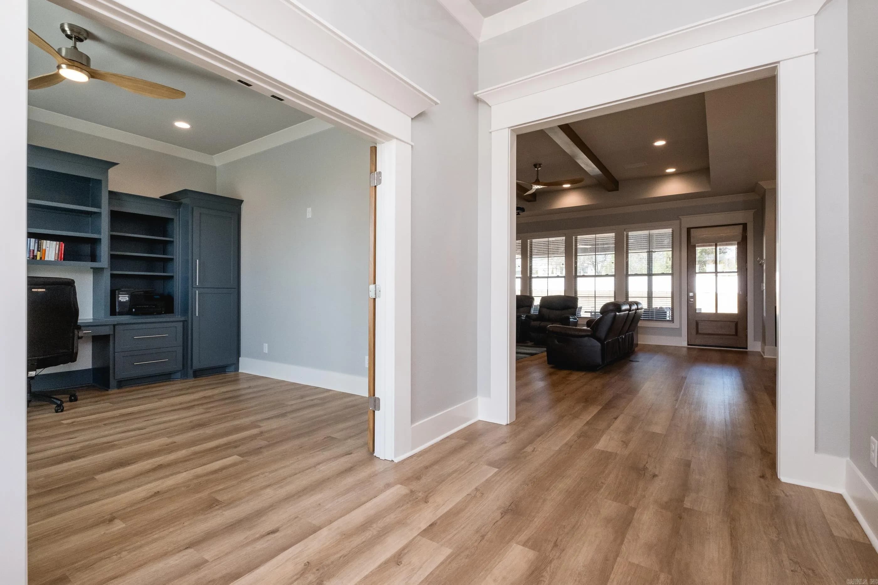 Property at 19  Morris court - Image 6