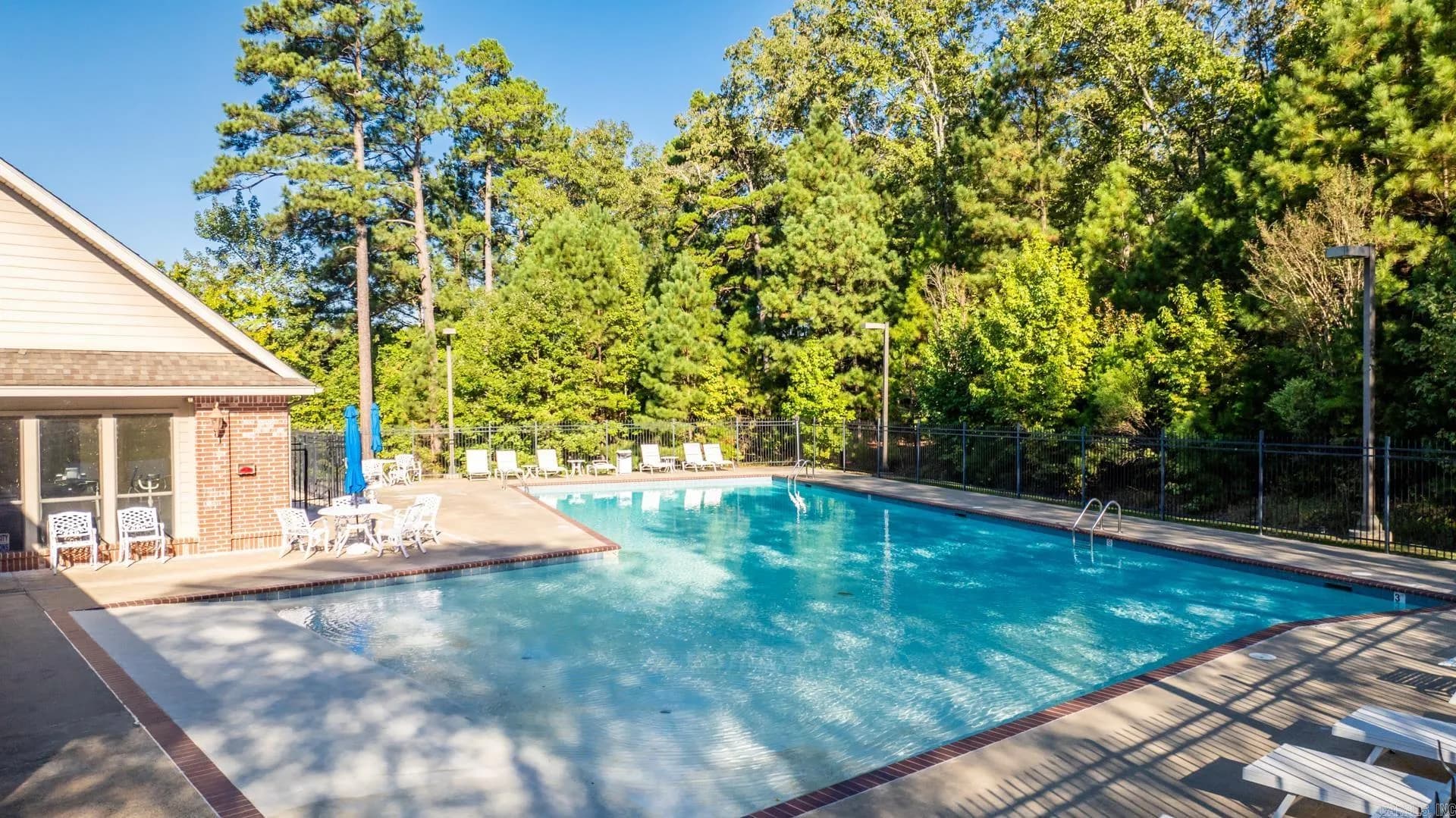 Property at West lake - Image 32