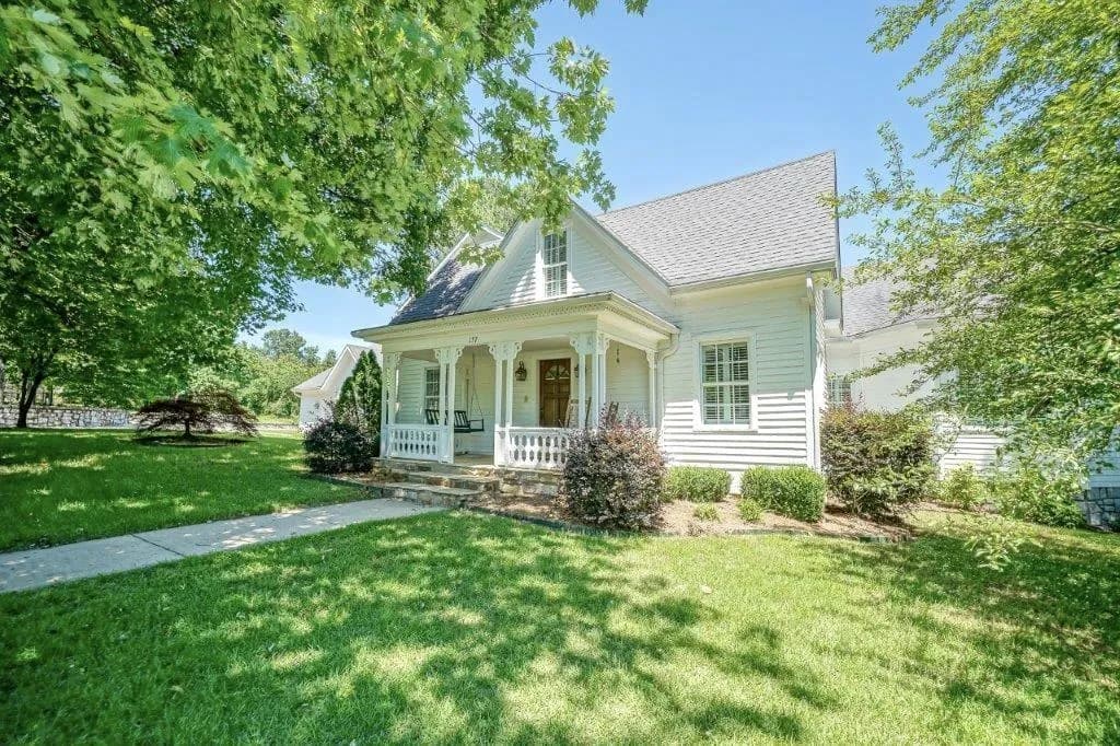 Property at 157 N Spring street - Image 45