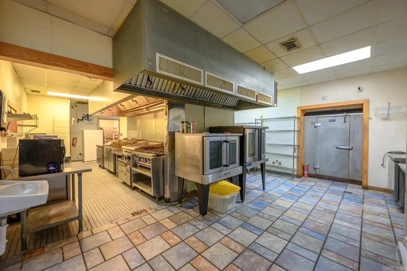 Property at 2121  Batesville blvd - Image 25