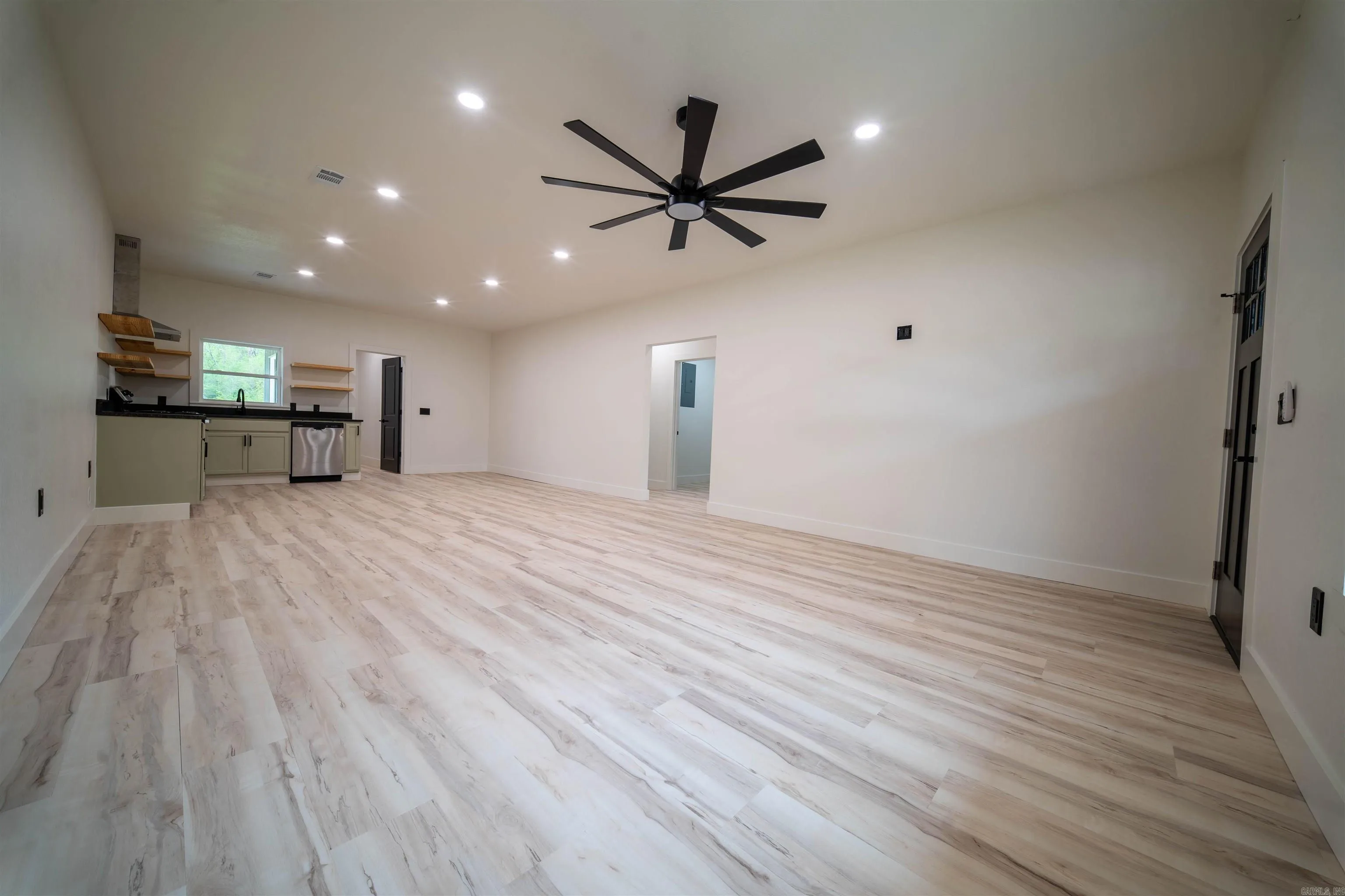 Property at 475  Hawkins - Image 3