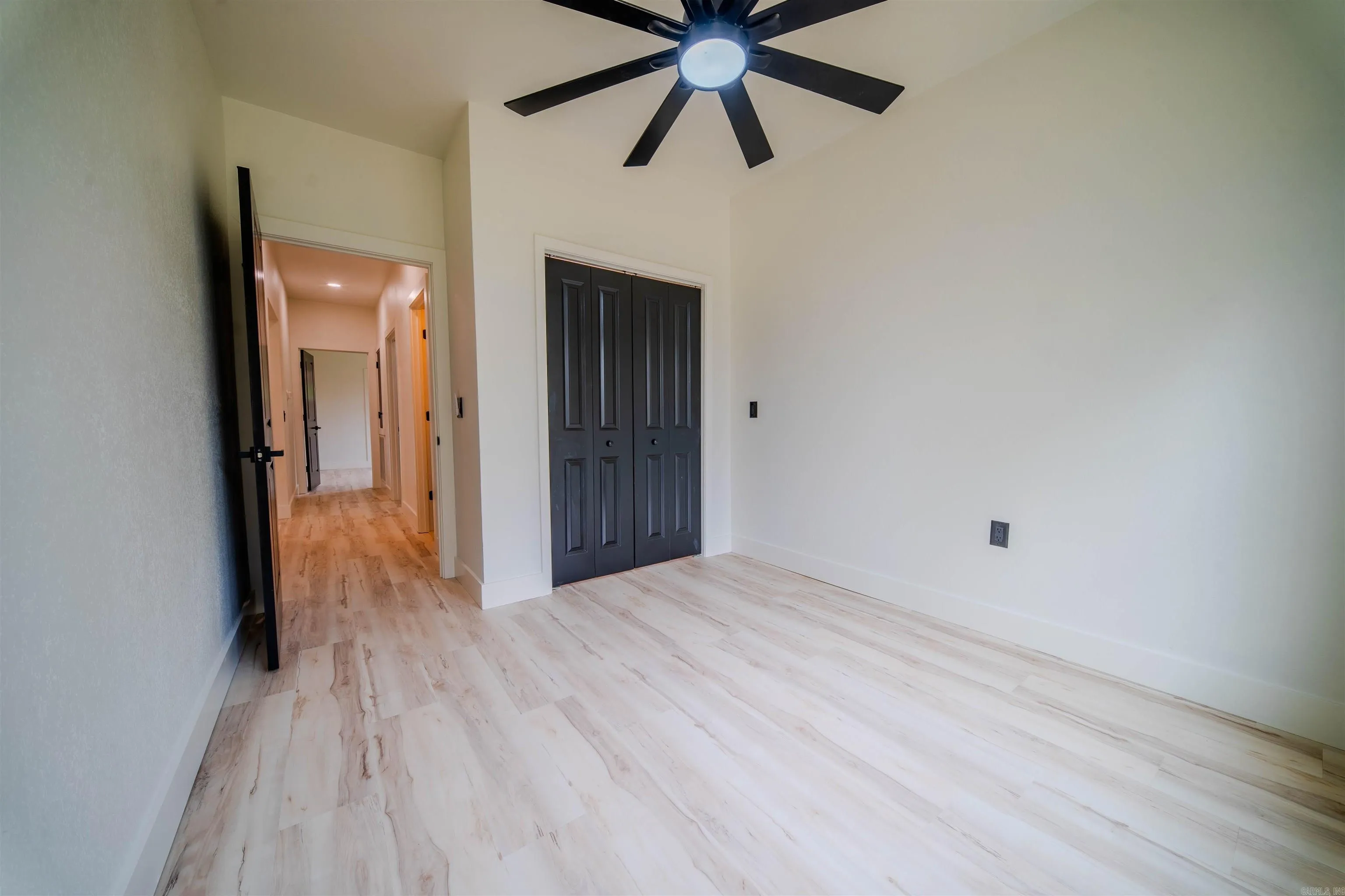 Property at 475  Hawkins - Image 16