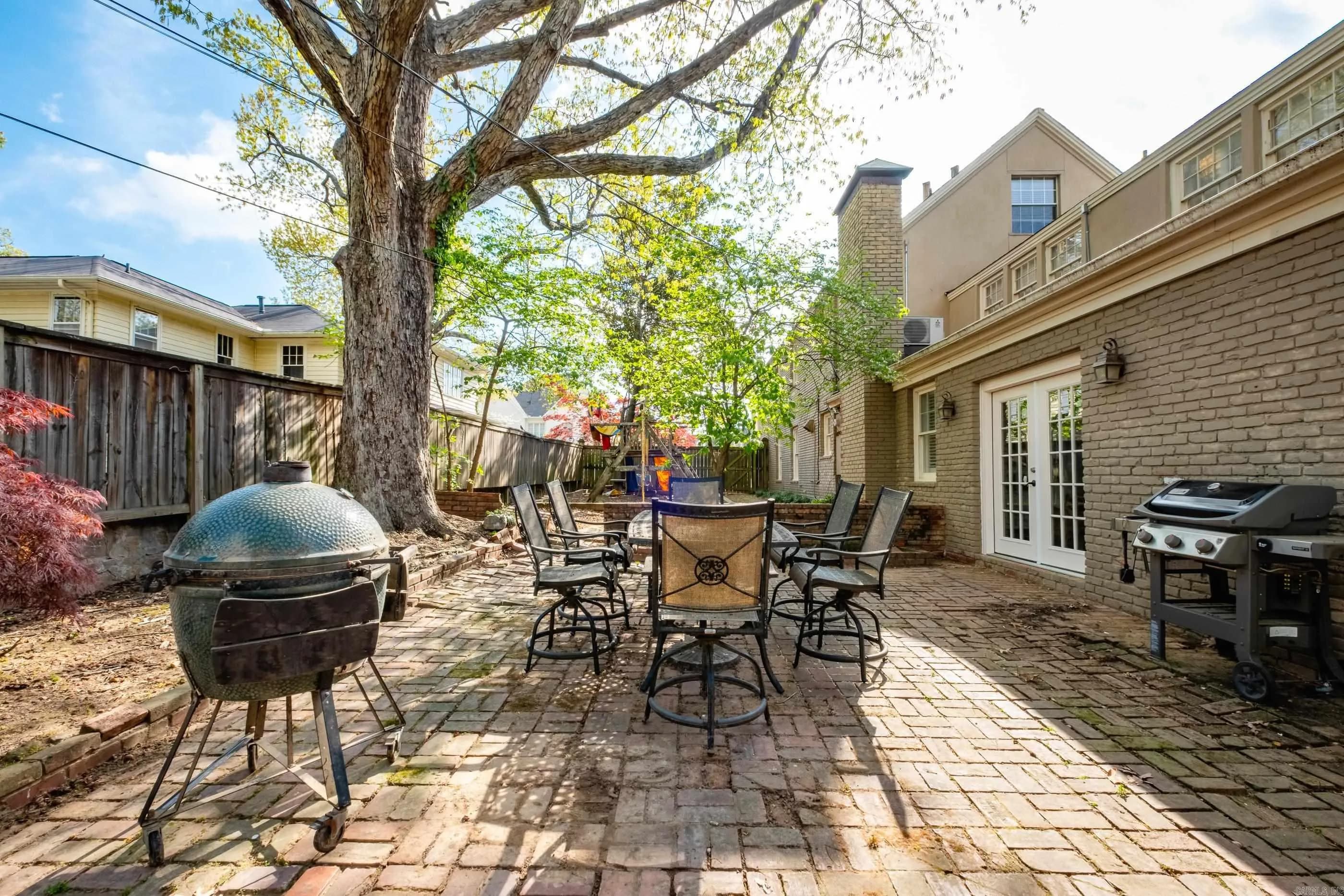 Property at 2400 N Pierce - Image 43