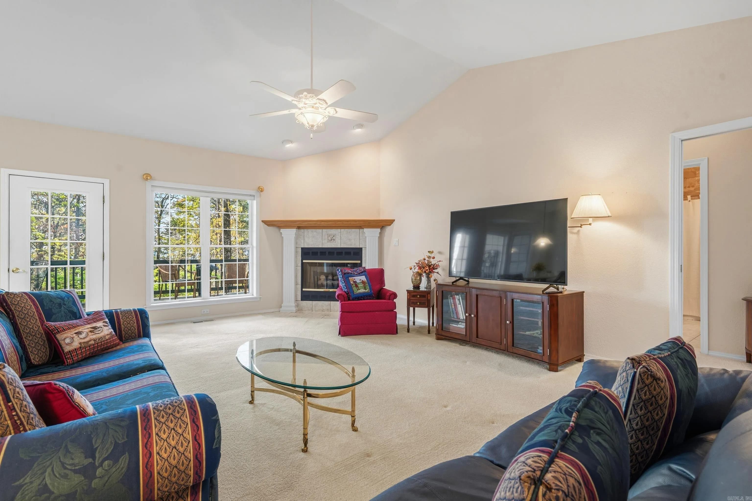 Property at 20  Hanares - Image 10