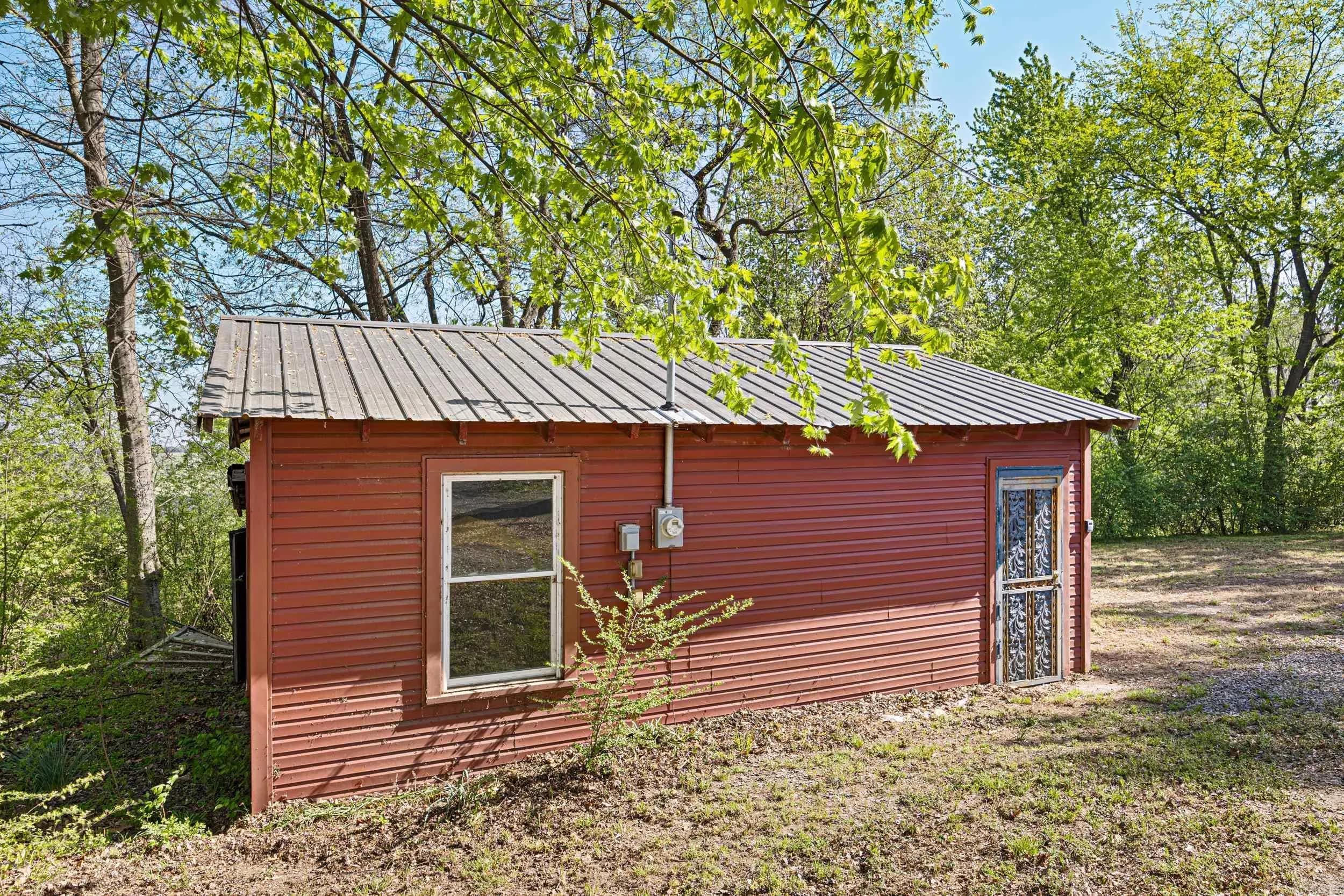Property at 52 W Parish - Image 47