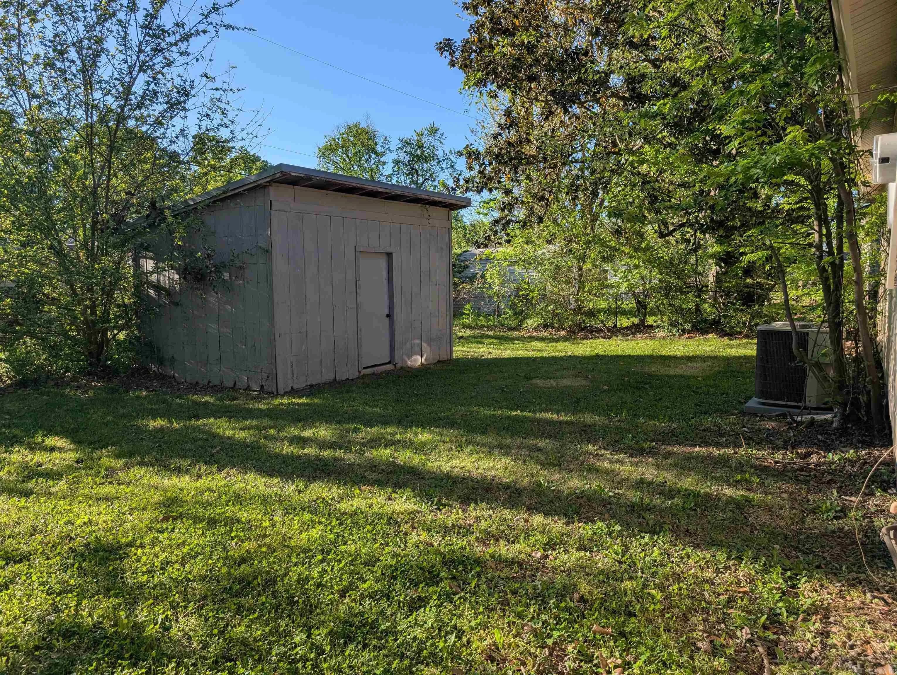 Property at 2906  Richland - Image 22