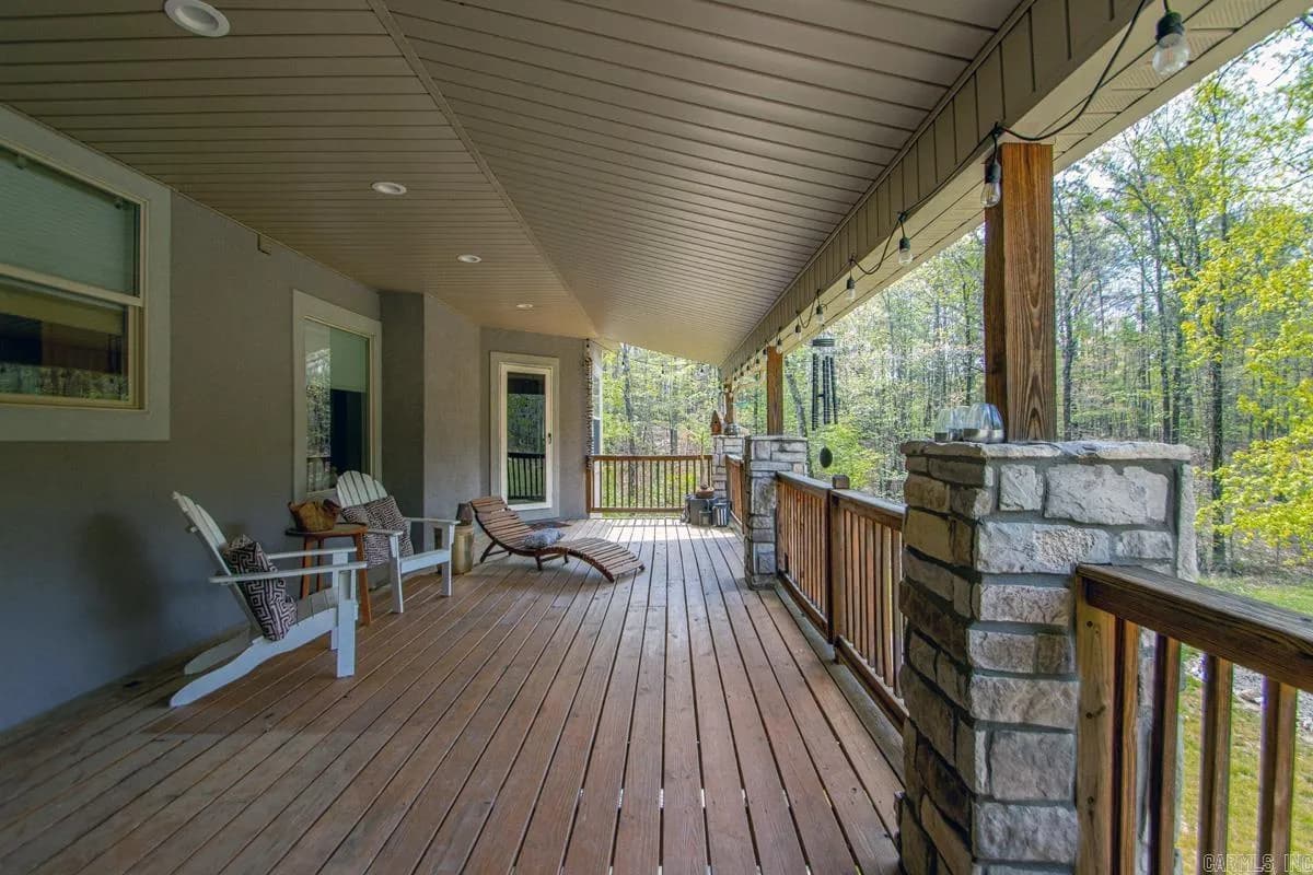 Property at 2711  Johnson ln - Image 8
