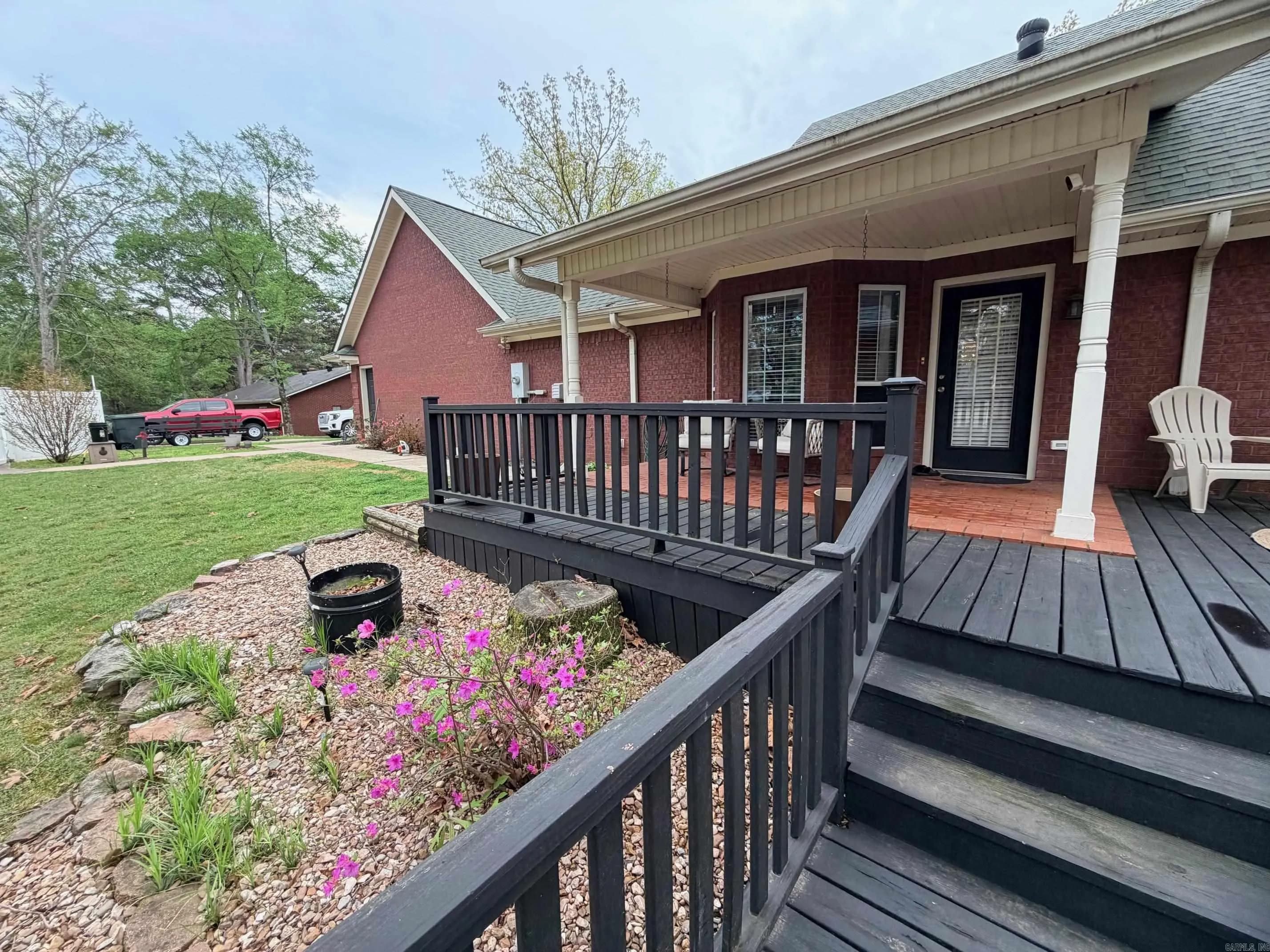 Property at 14  Jamie - Image 33