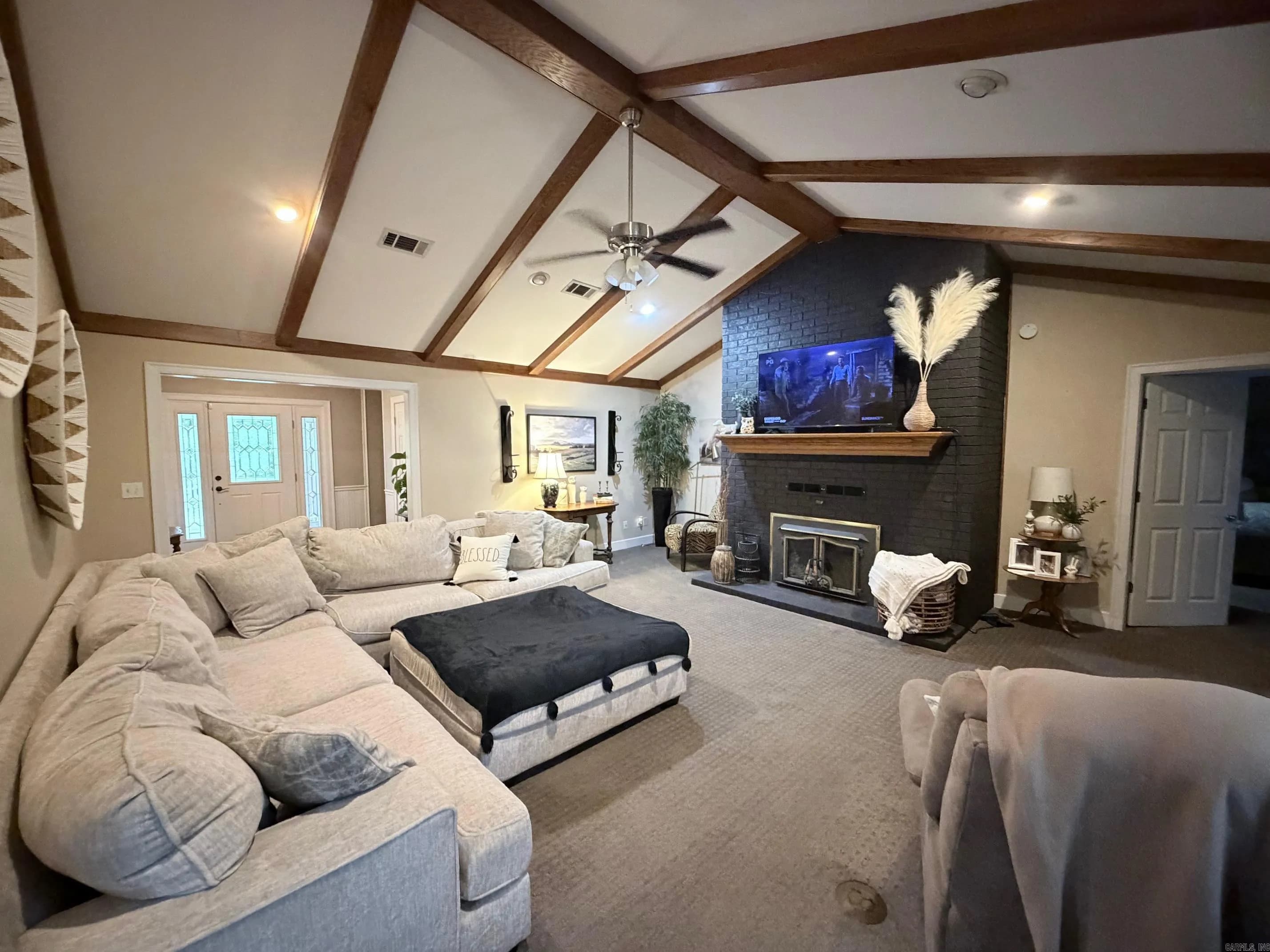 Property at 14  Jamie - Image 11