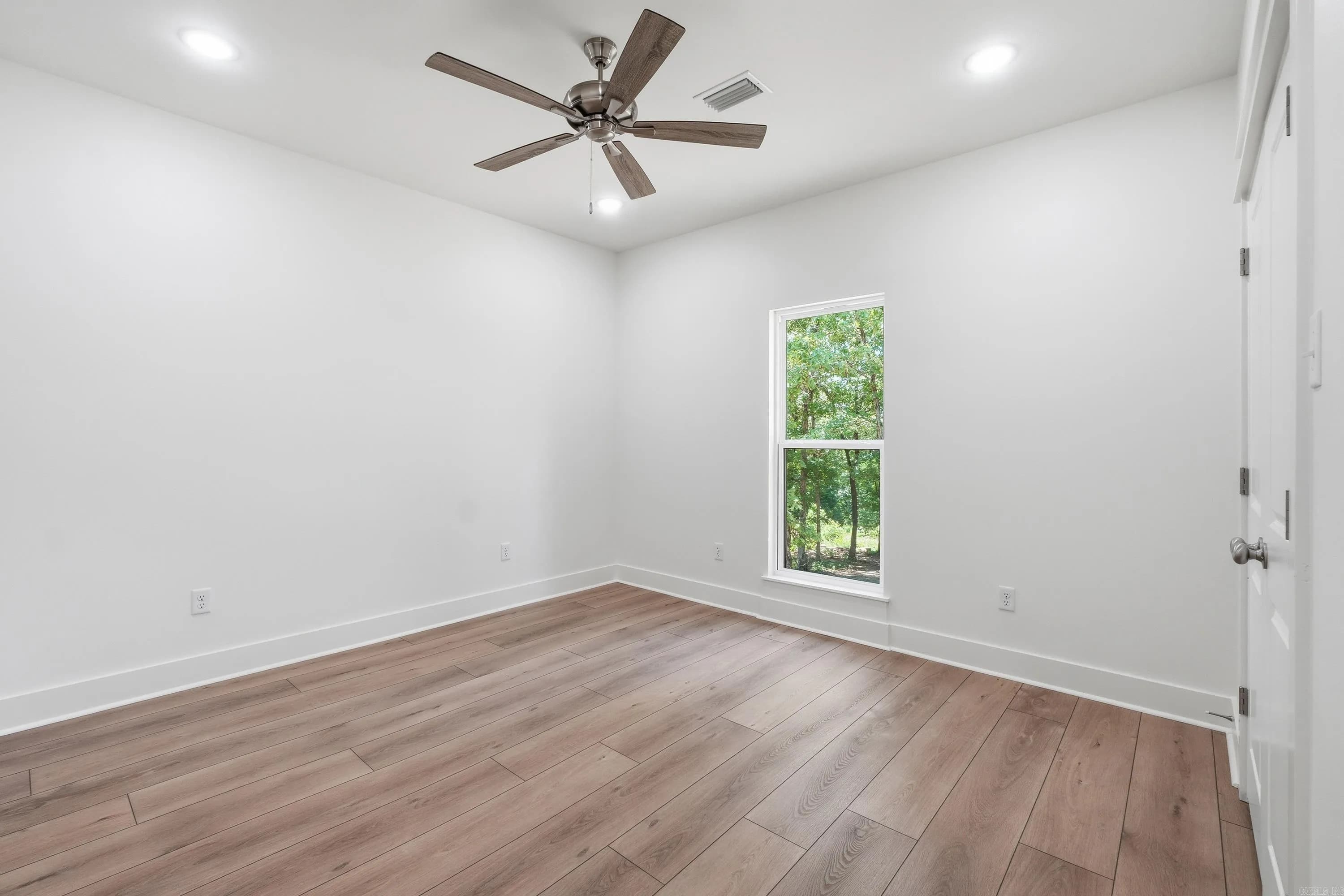 Property at 5  Talon ln. - Image 43