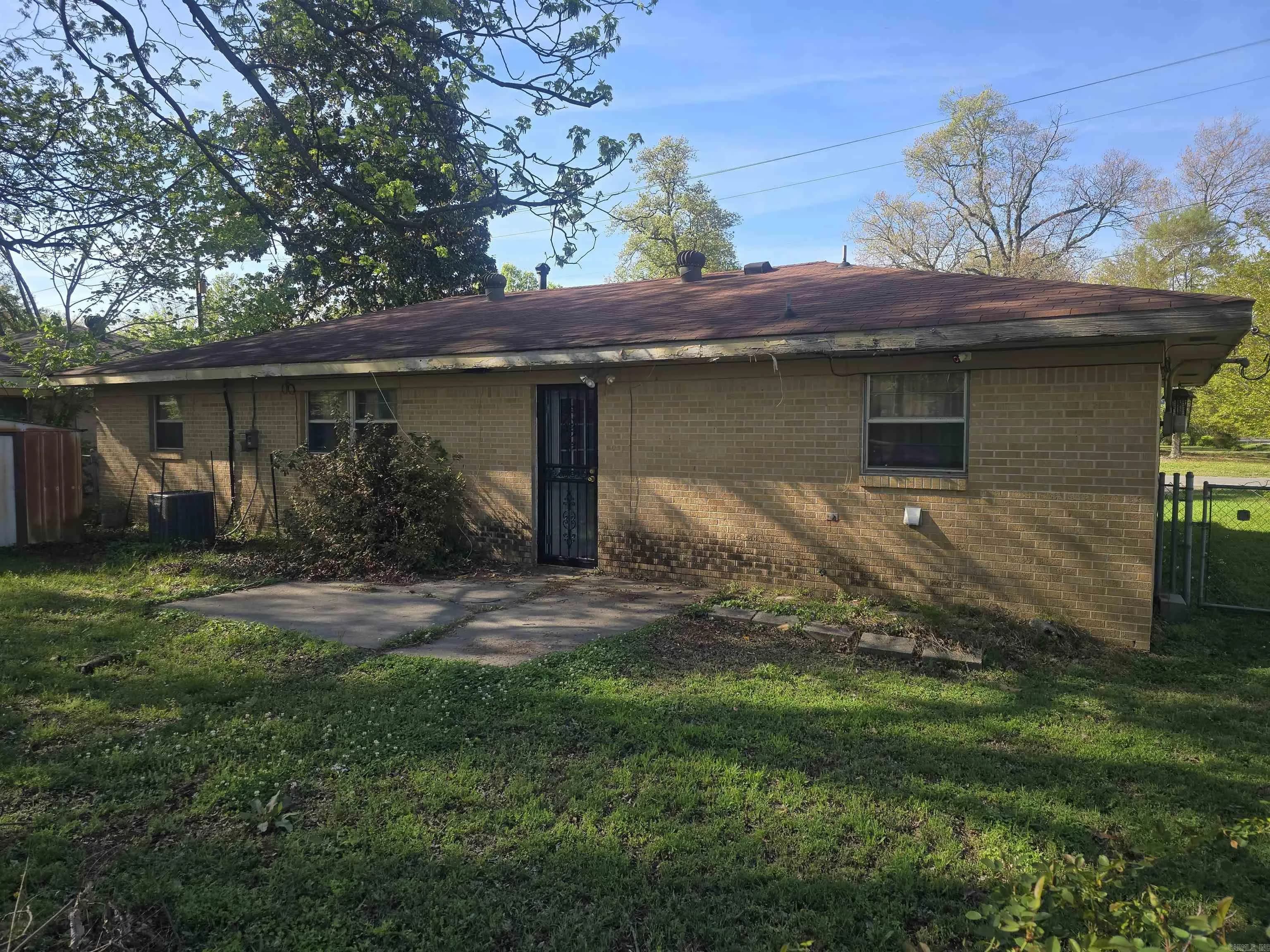 Property at 1700 W 31st - Image 3
