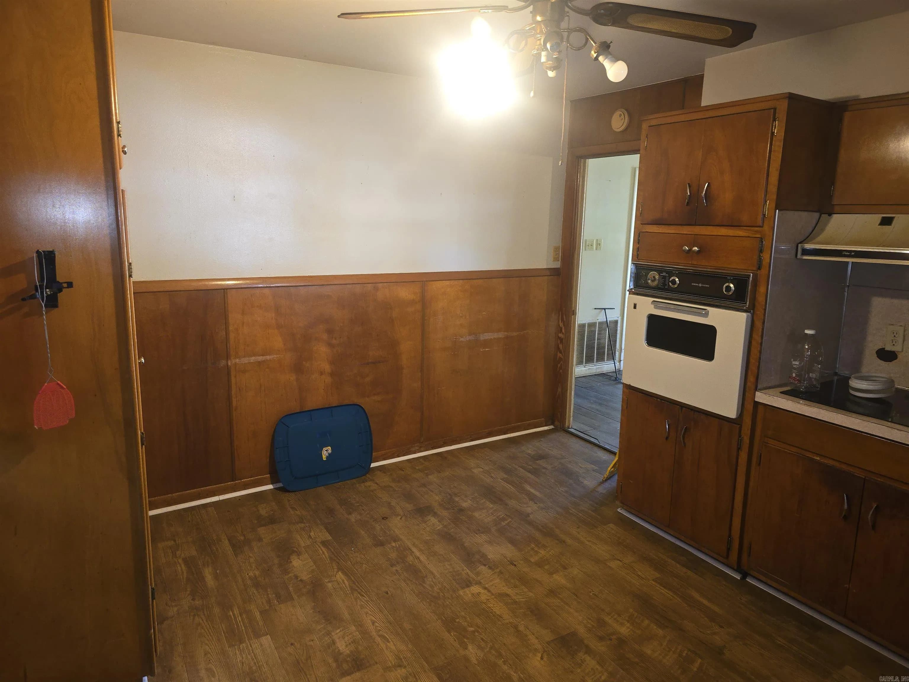 Property at 1700 W 31st - Image 7