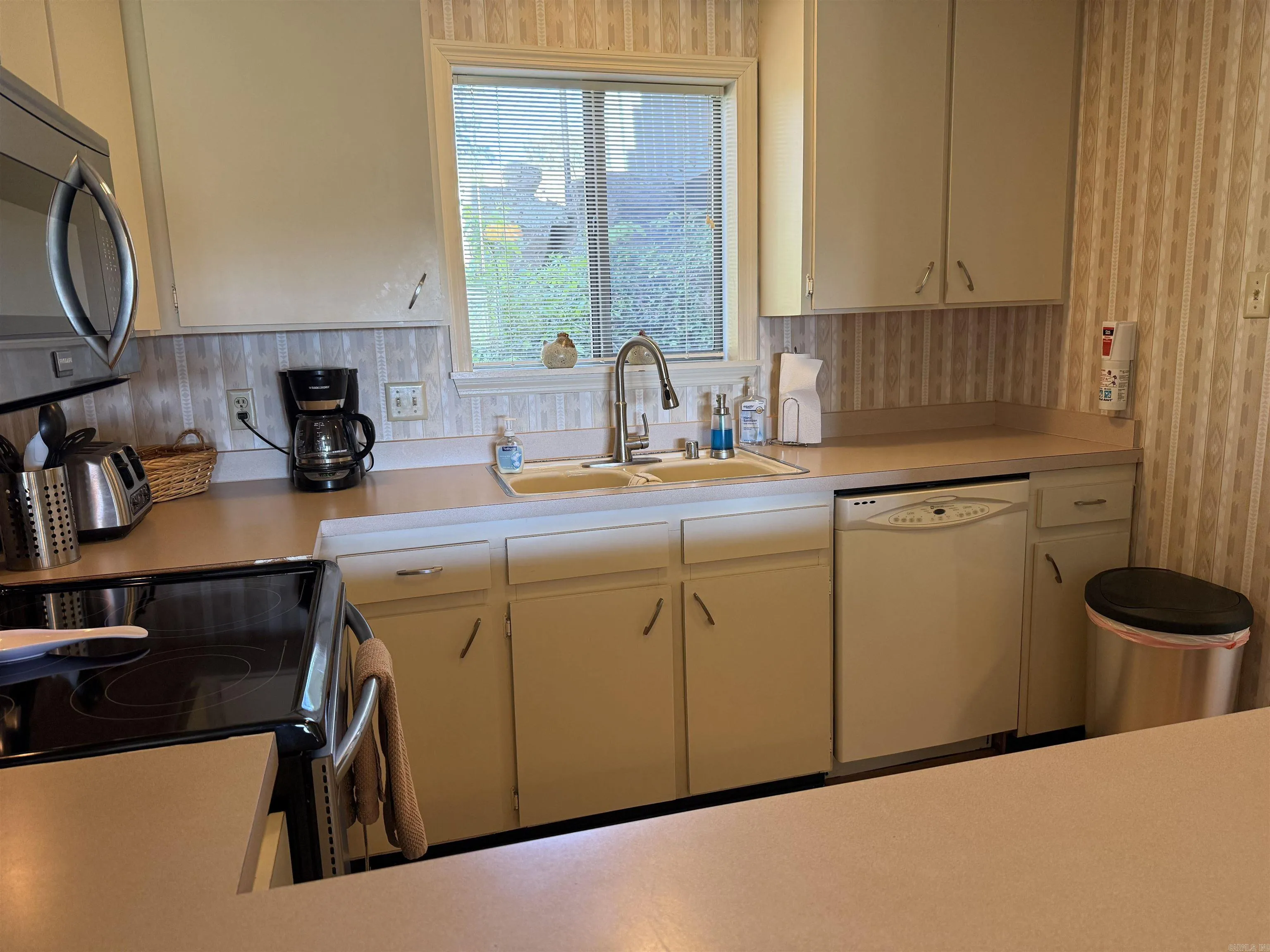 Property at 125  Chelsea dr. #28, 328 - Image 16