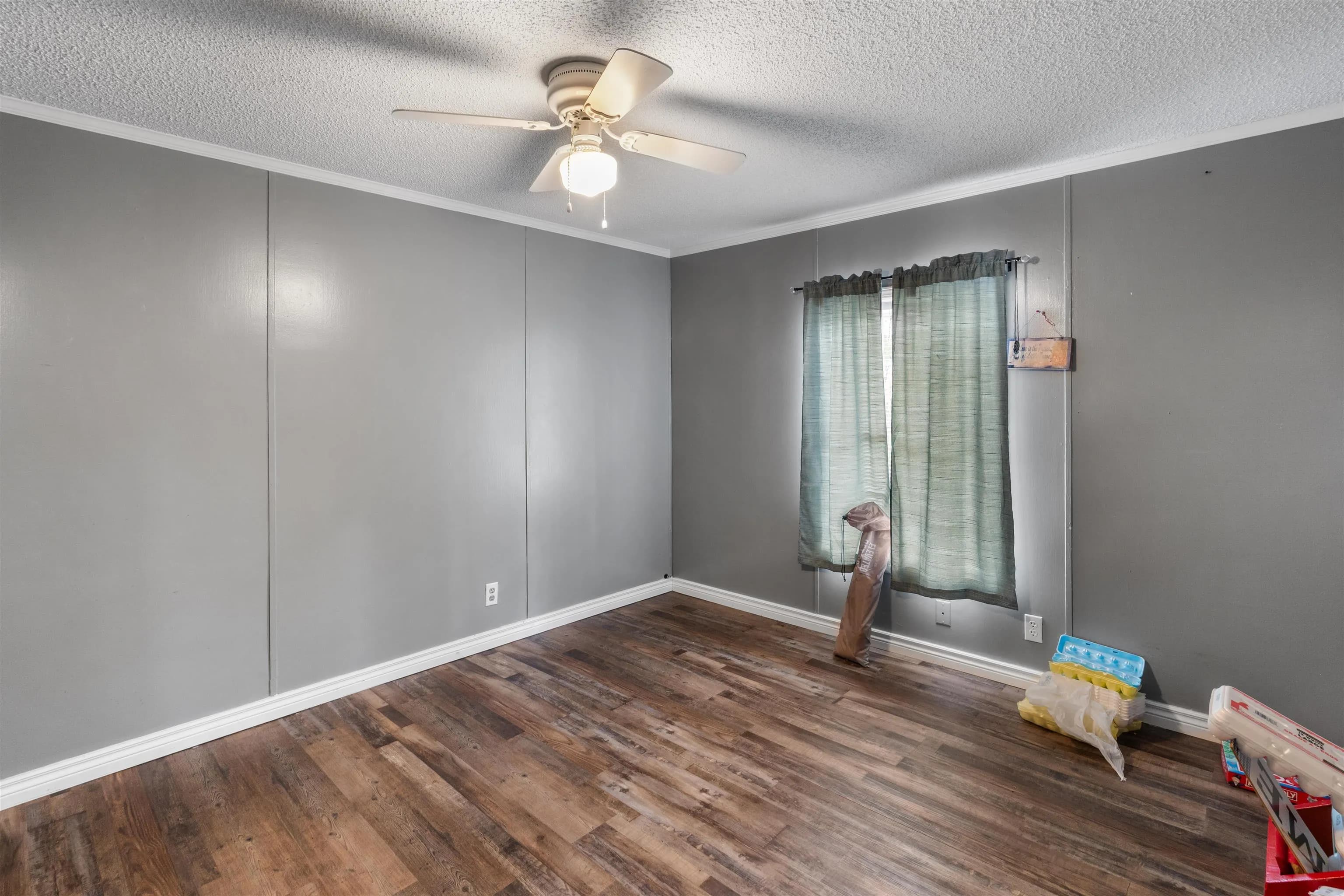 Property at 335  Ballard - Image 12