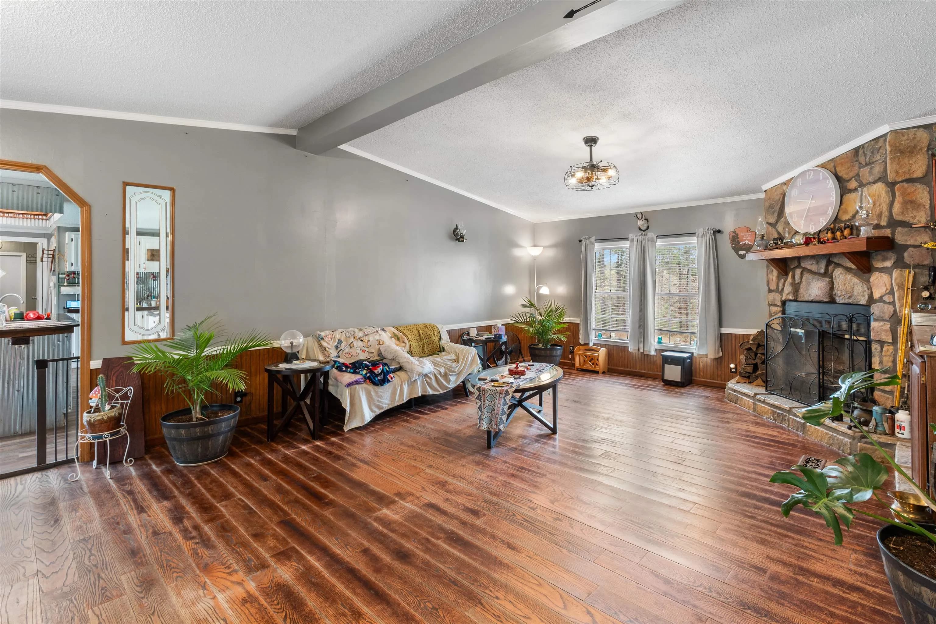 Property at 335  Ballard - Image 5