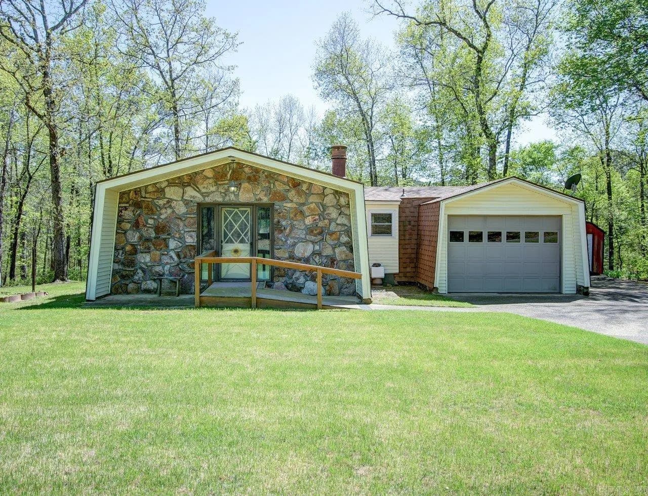 Property at 106  Arlington - Image 1