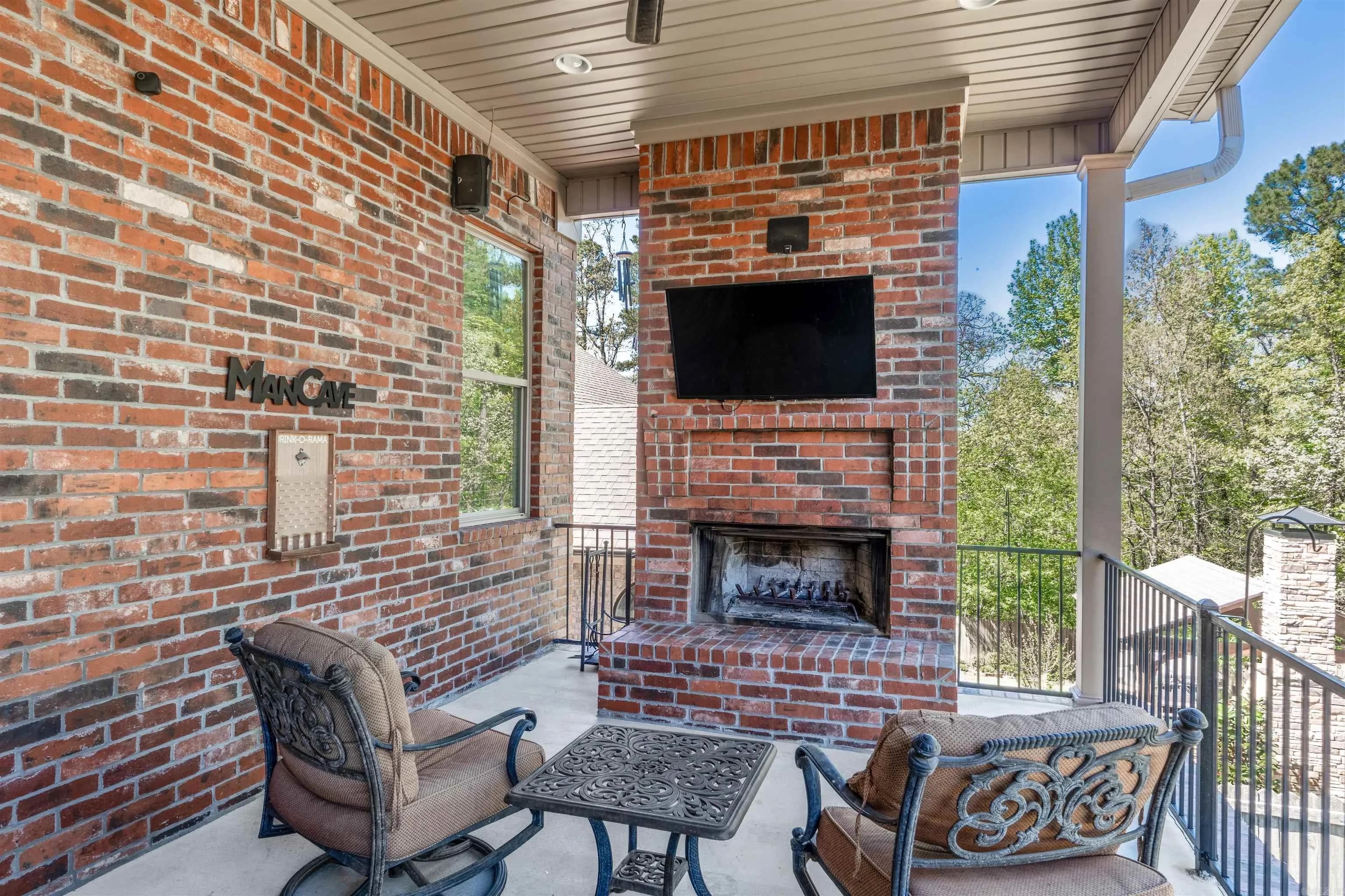 Property at 6  Commentry - Image 44